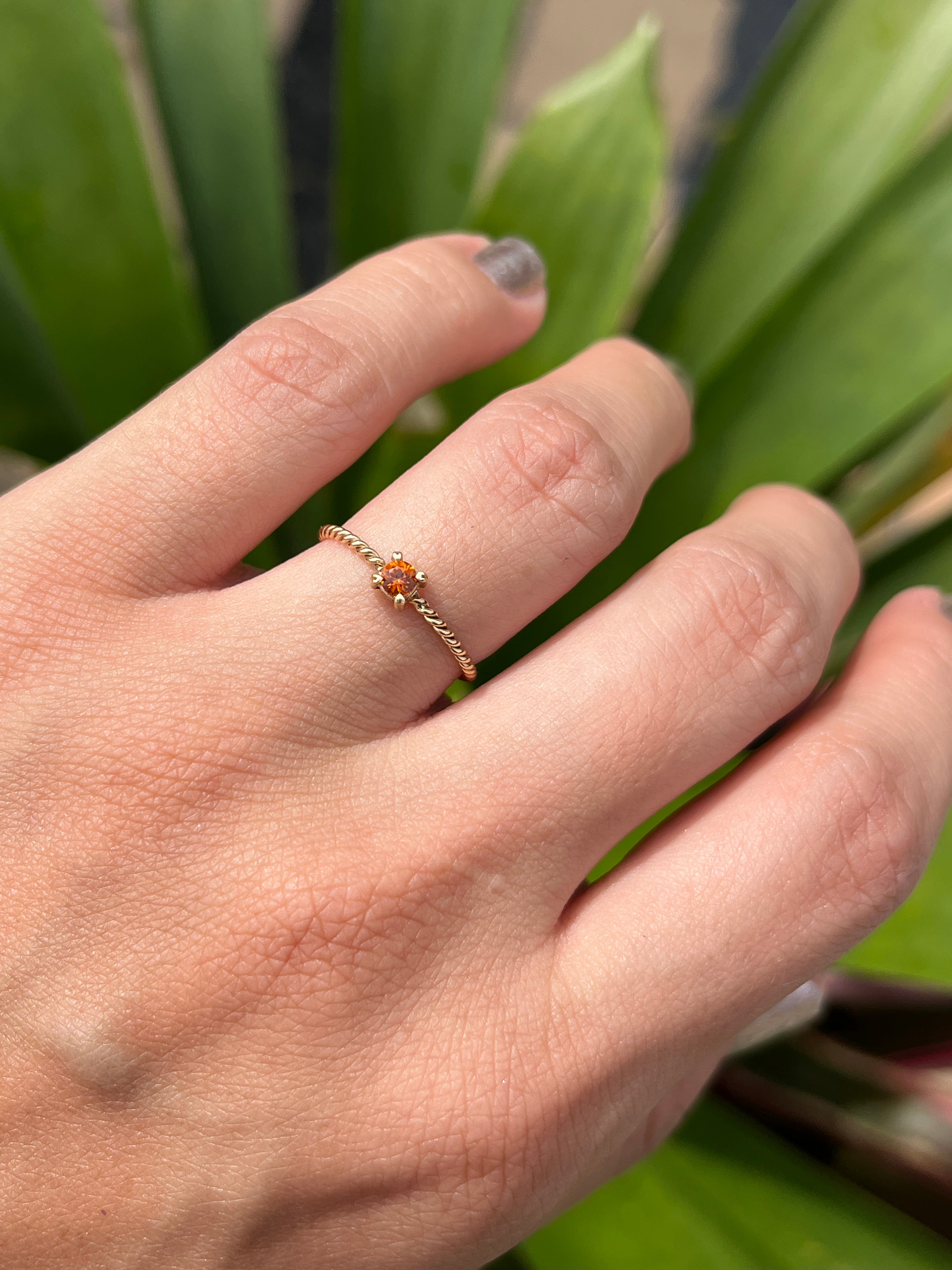 Anillo espiral love mini zafiros de colores