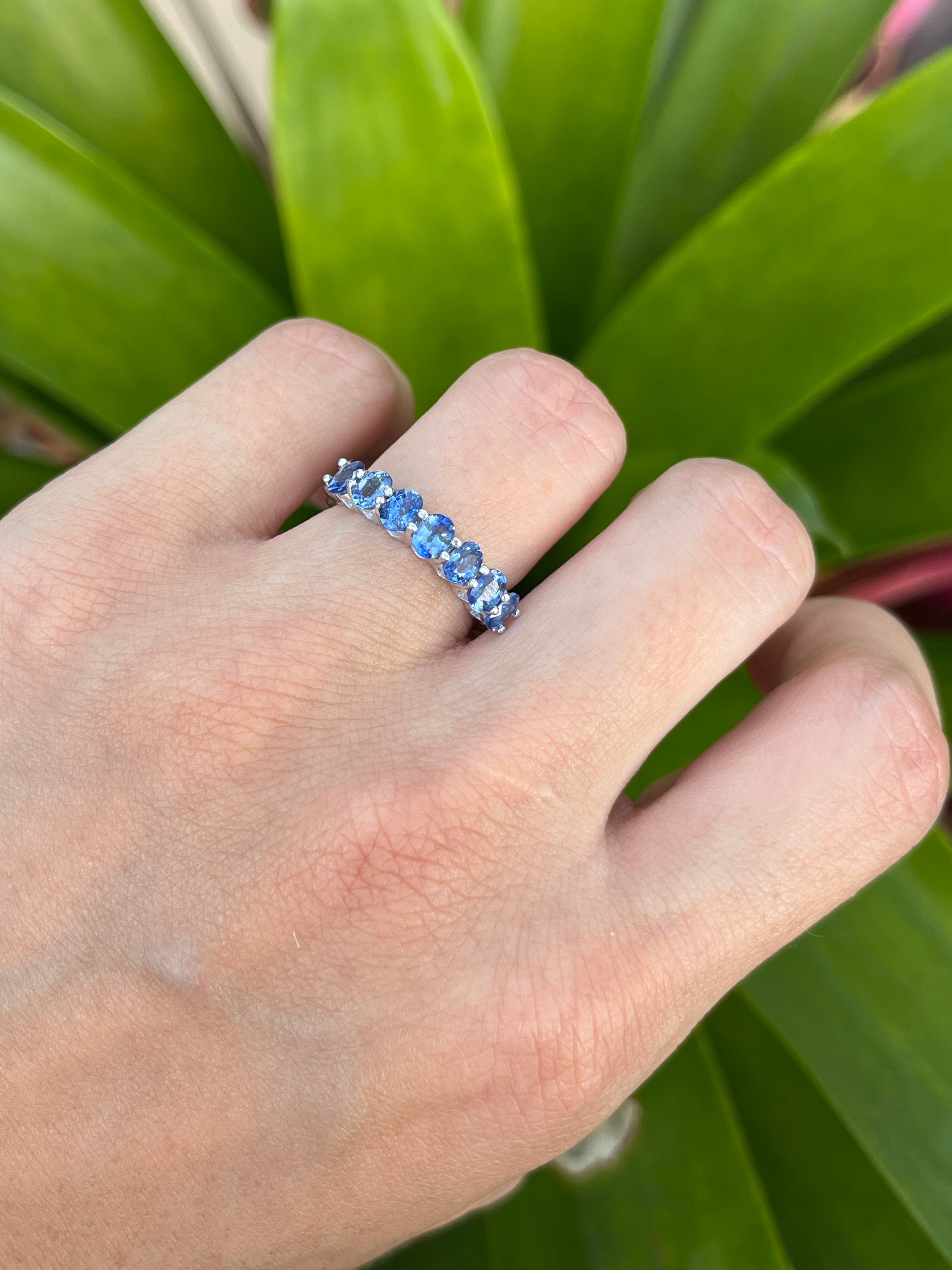 Anillo churumbela oval - Oro Blanco