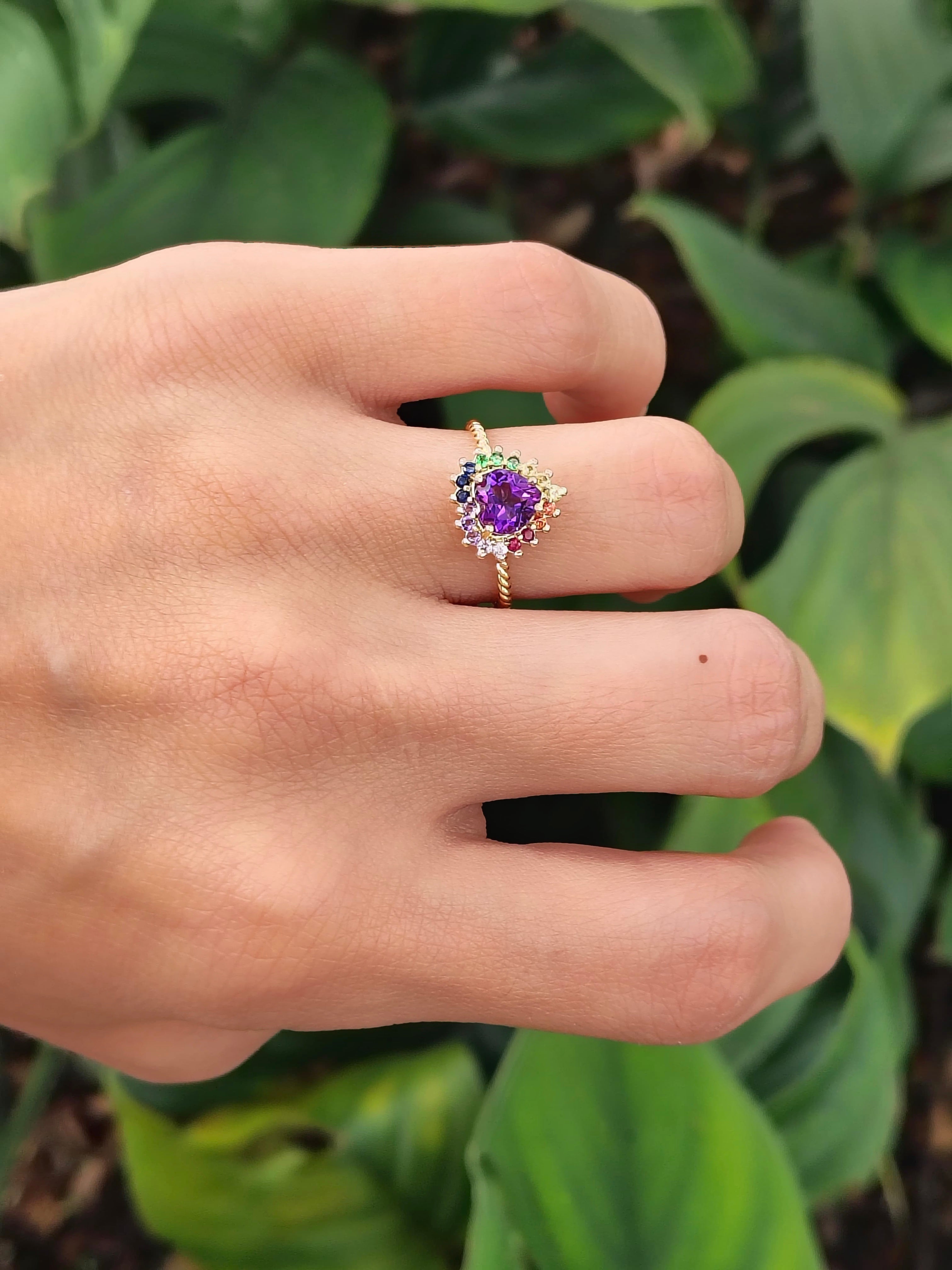 Anillo Camelia con zafiros de colores