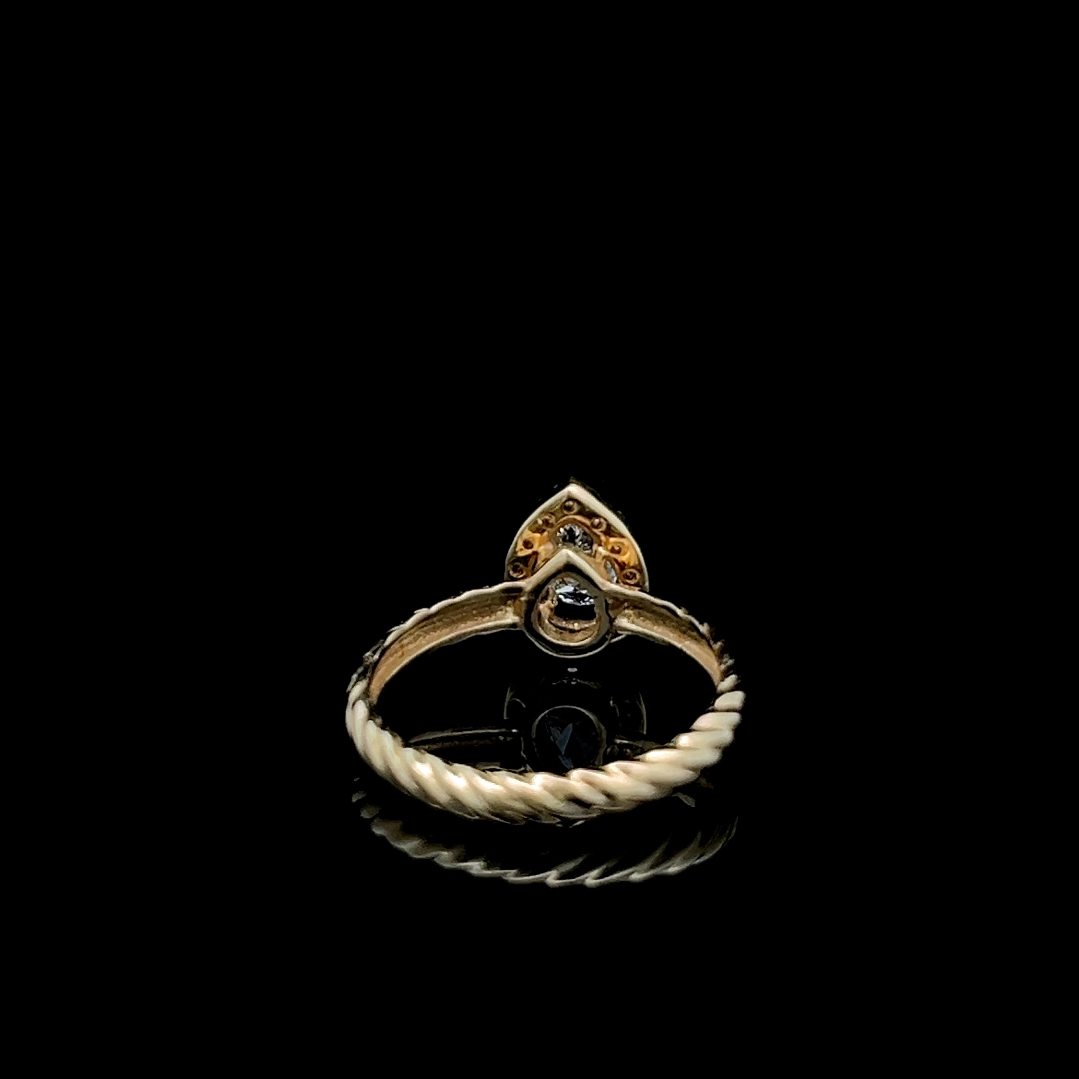 Anillo Diamante en gota 0,34 cts