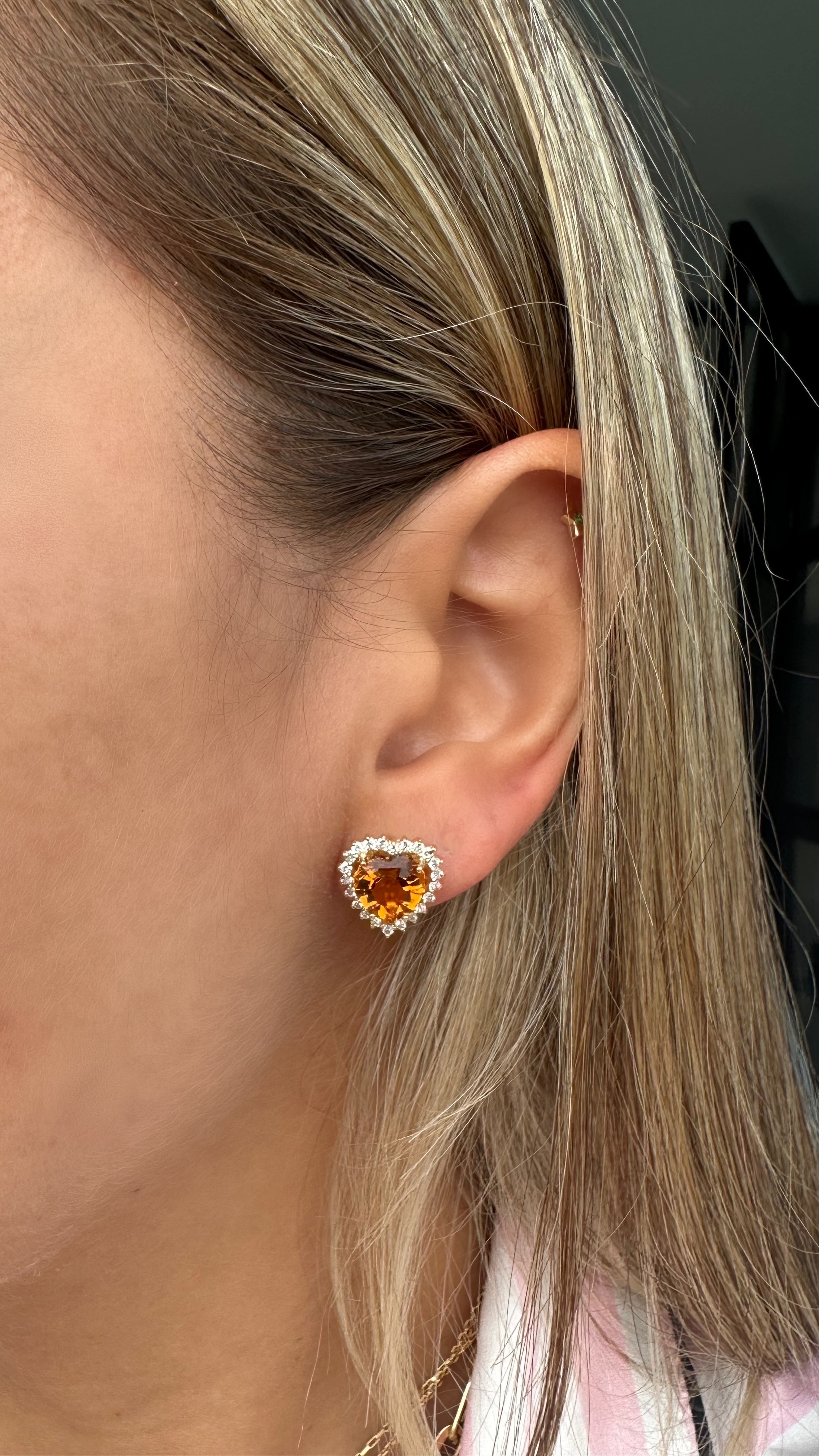 Aretes Camelia corazón 7 mm