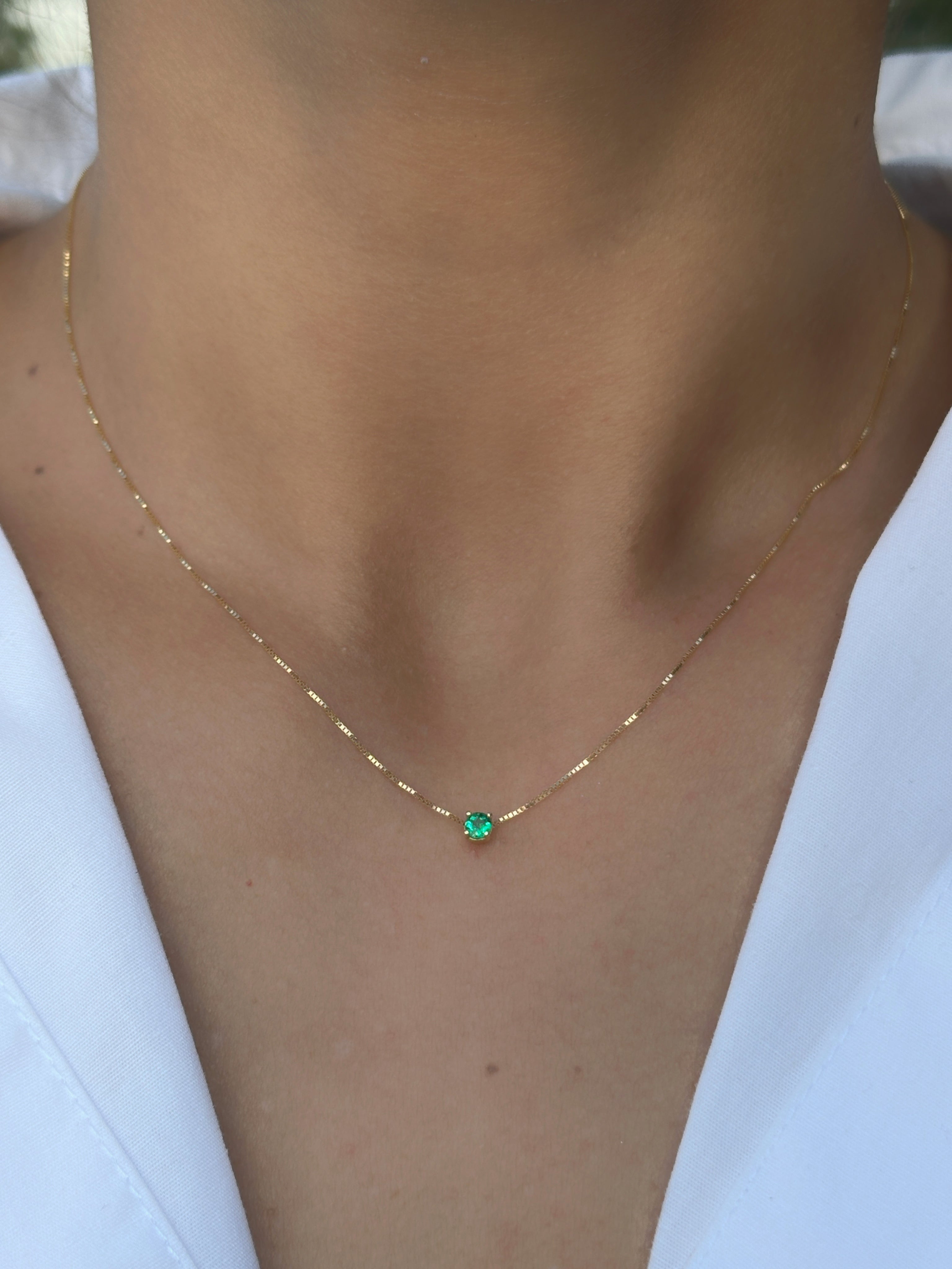 Collares esmeralda con cadena veneciana