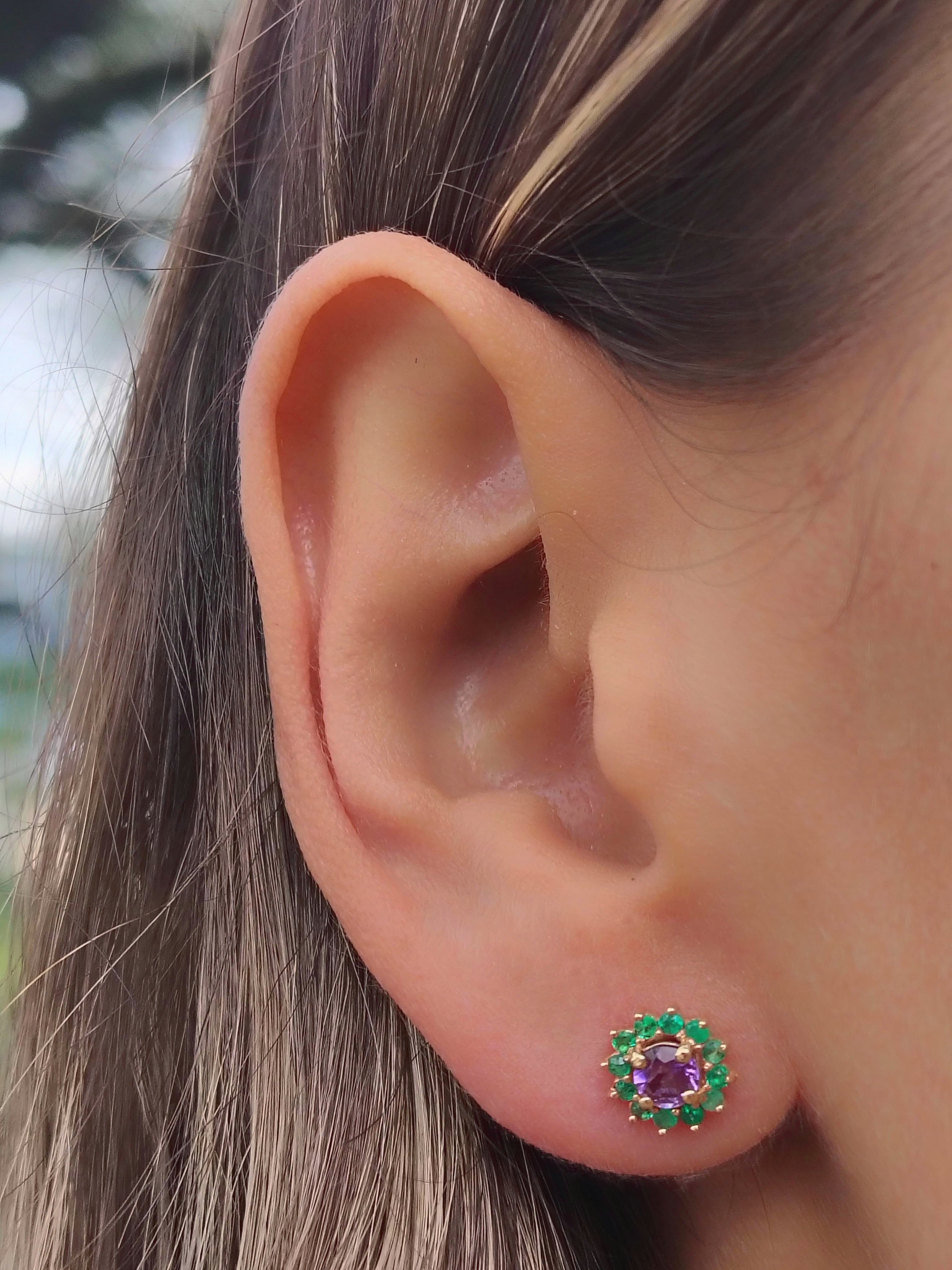 Aretes amatista y esmeraldas