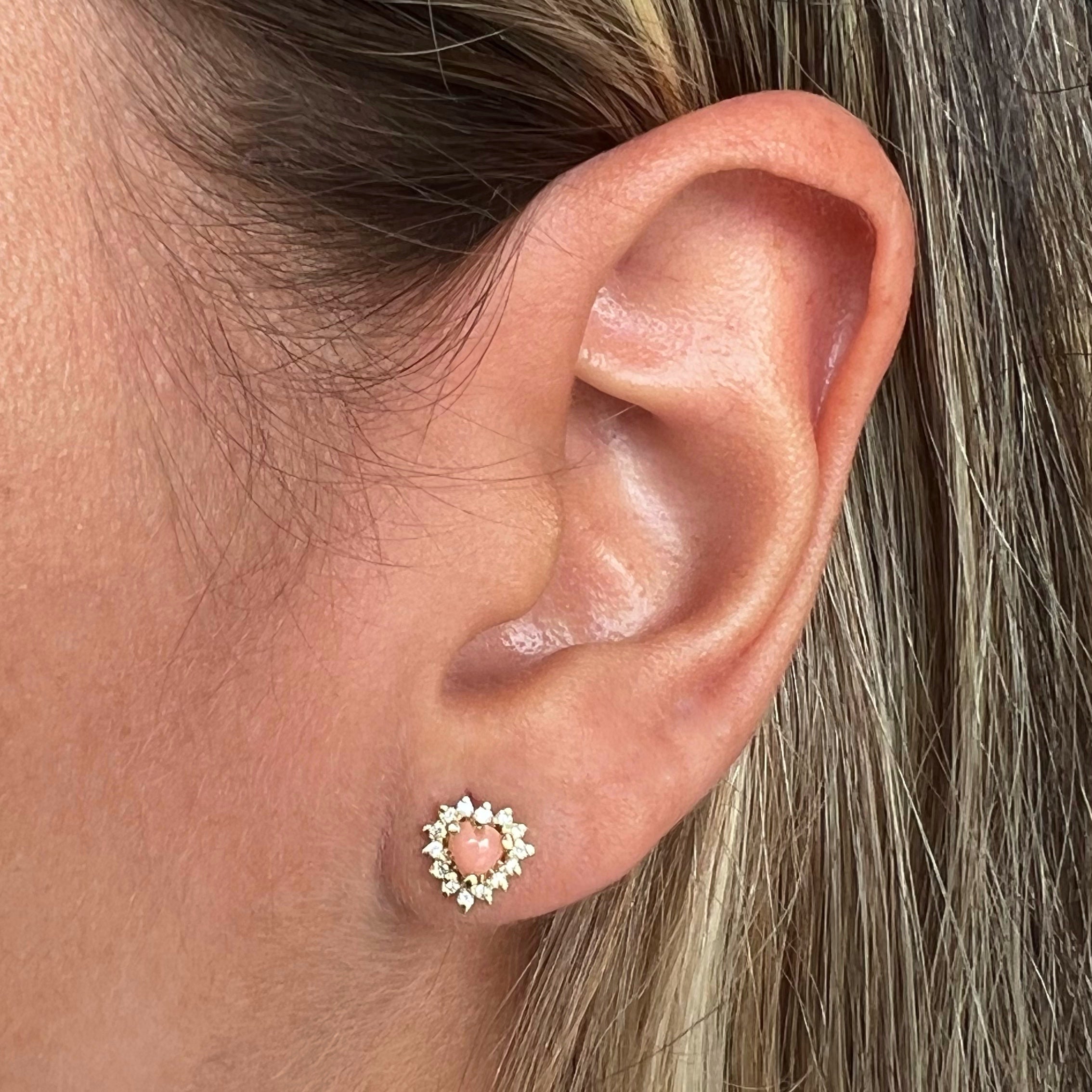 Aretes Camelia corazón 4 mm