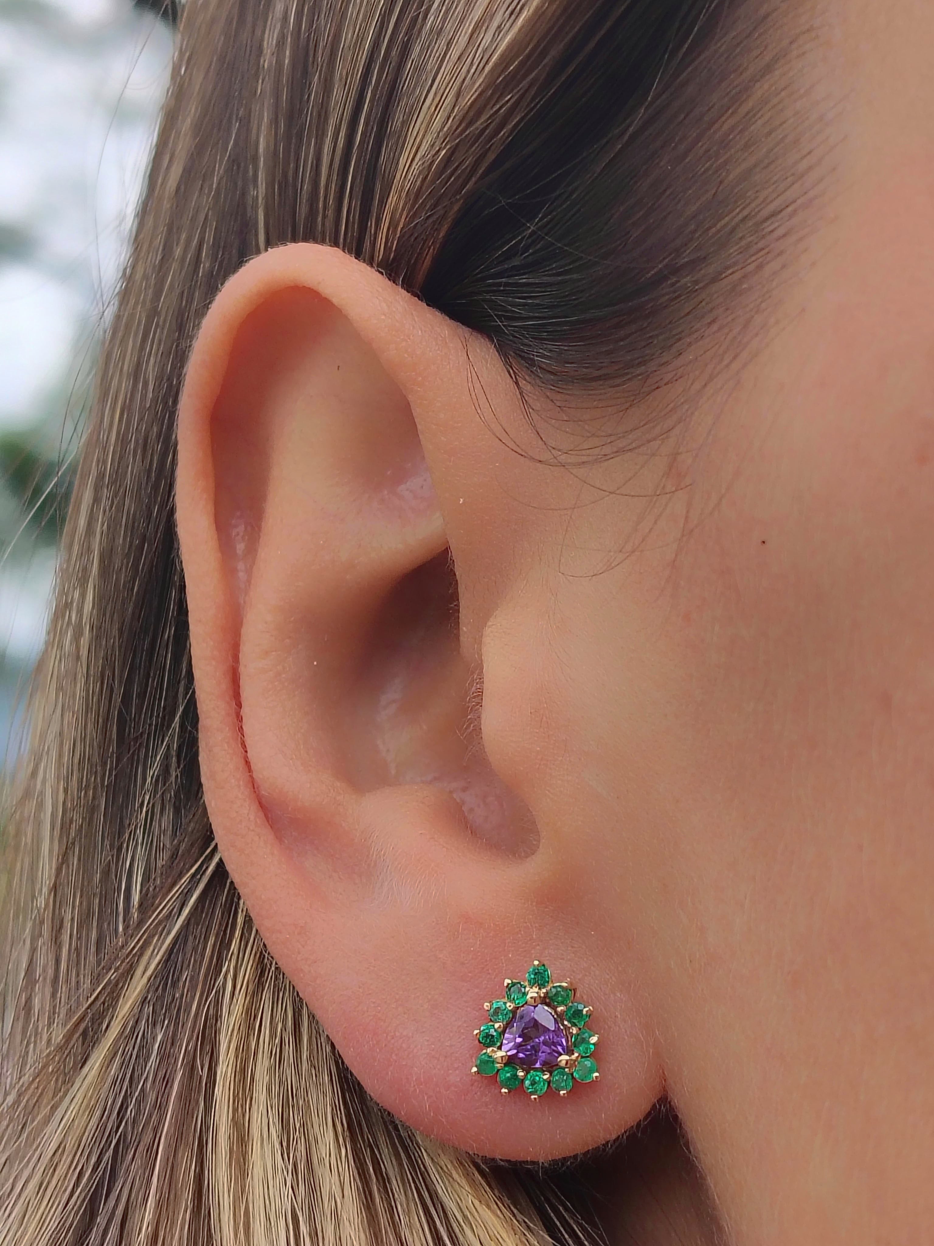 Aretes amatista y esmeraldas