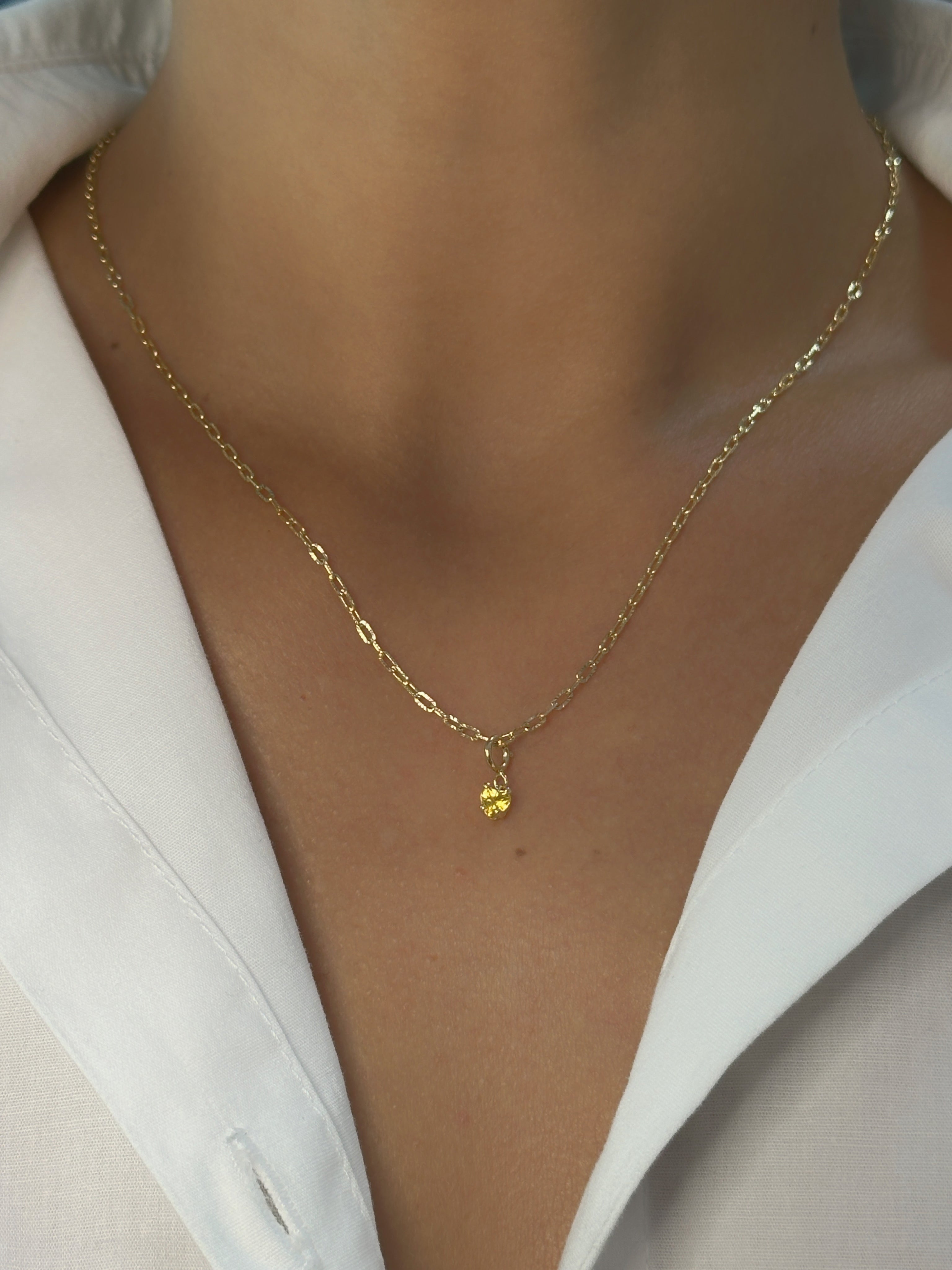 Dije en broche corazón 4 mm