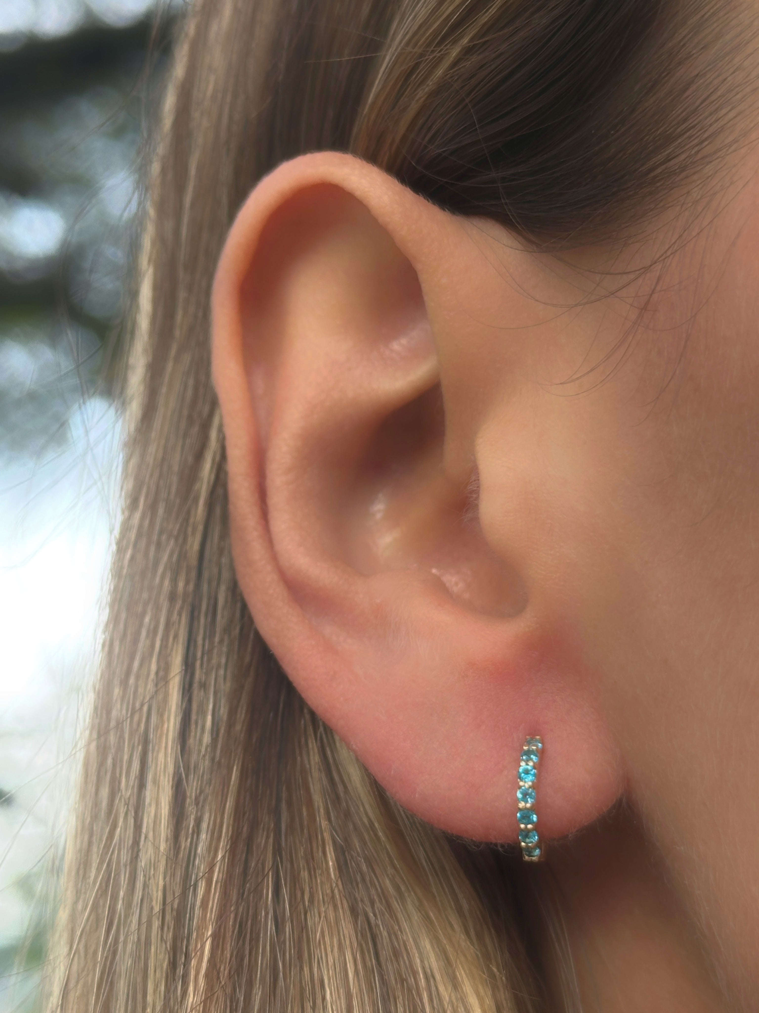 Minihoop oro amarillo 18k