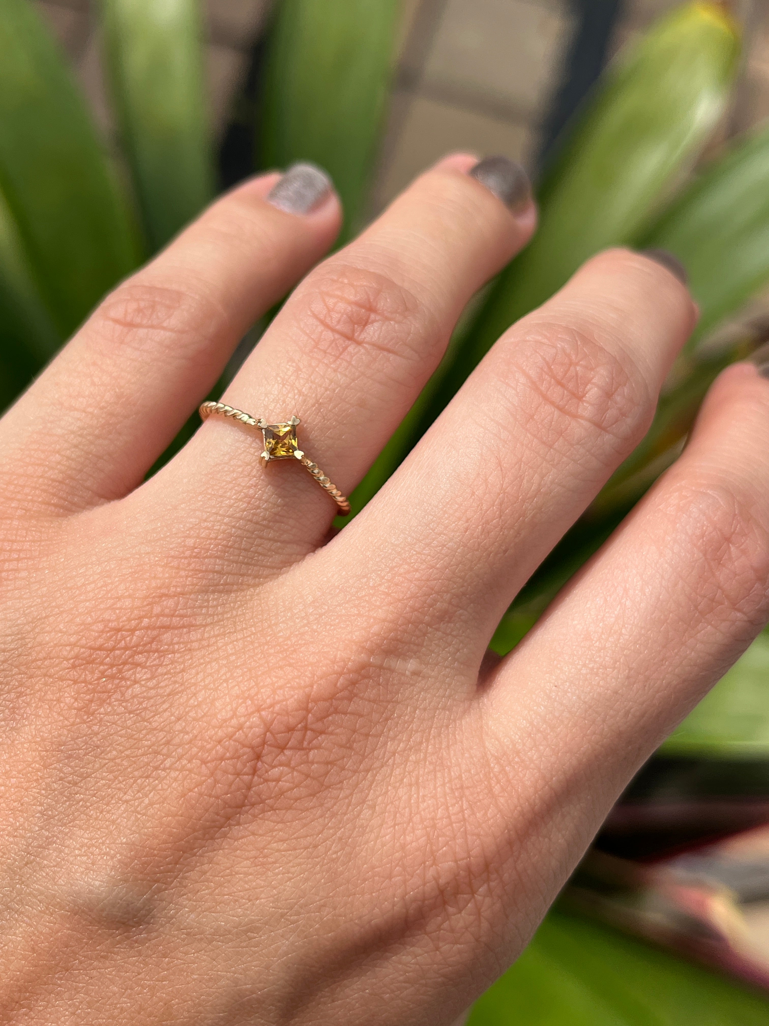 Anillo espiral love mini zafiros de colores