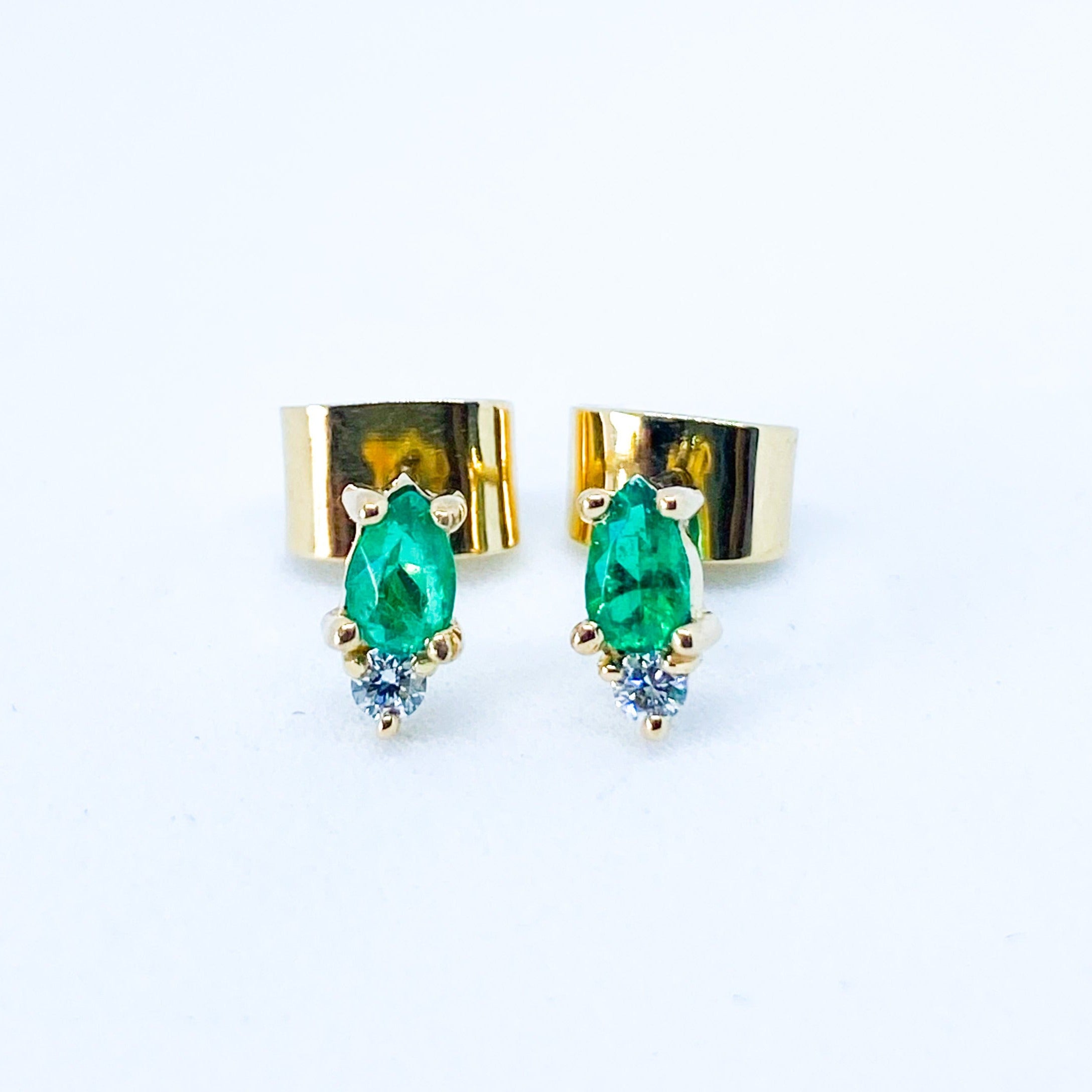 Arete gota con diamante