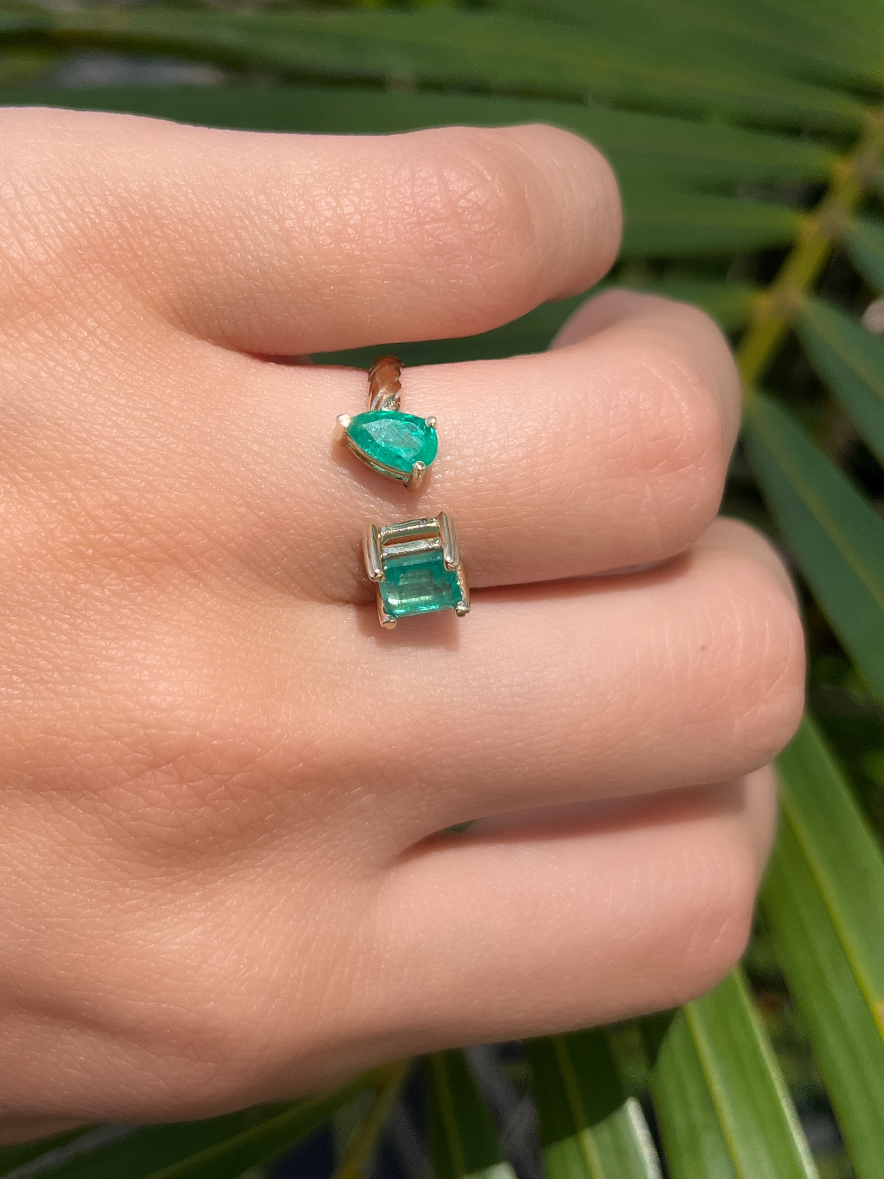 Anillo Toi et moi esmeraldas cuadrada y gota Oro amarillo