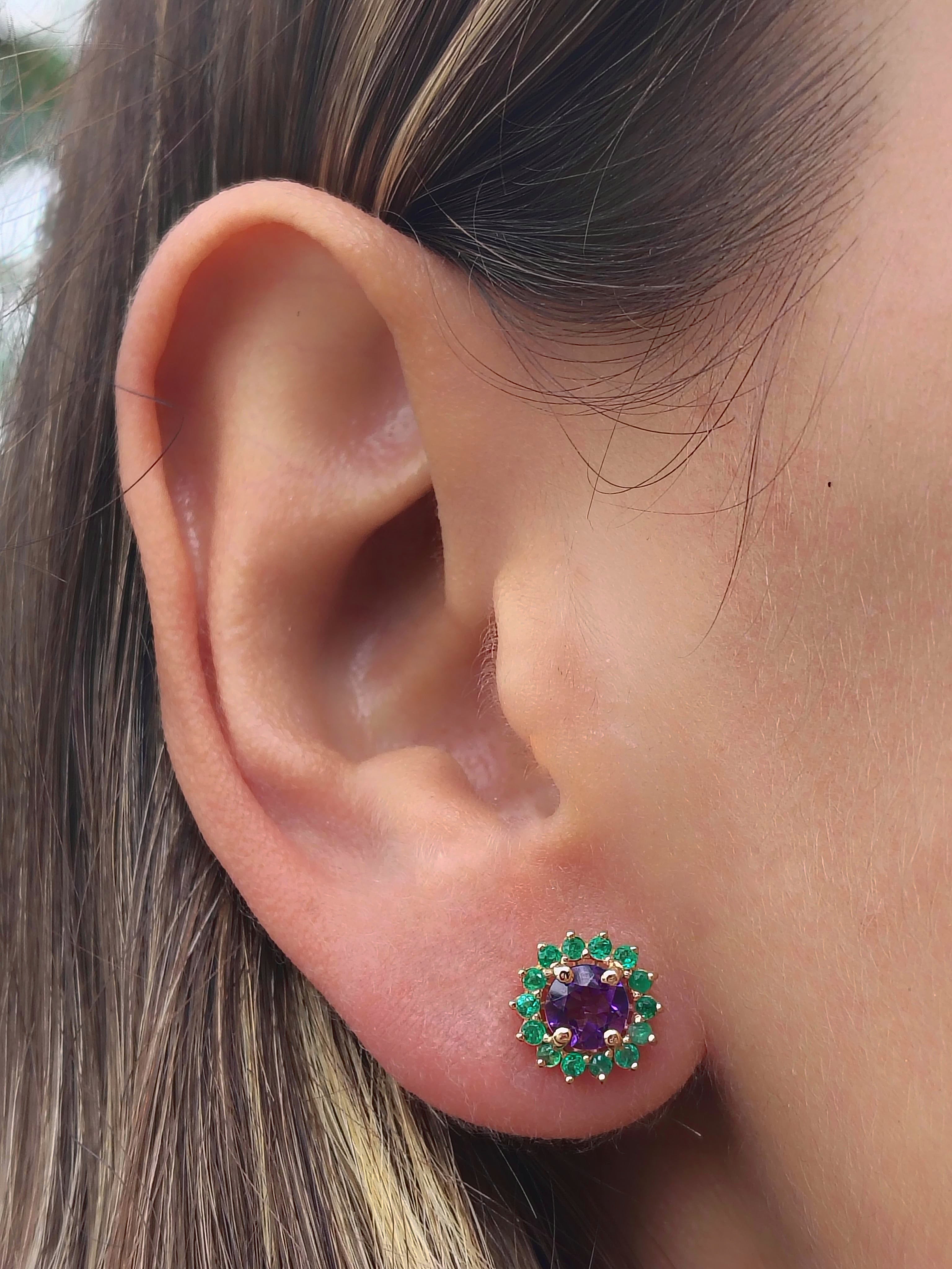 Aretes amatista y esmeraldas