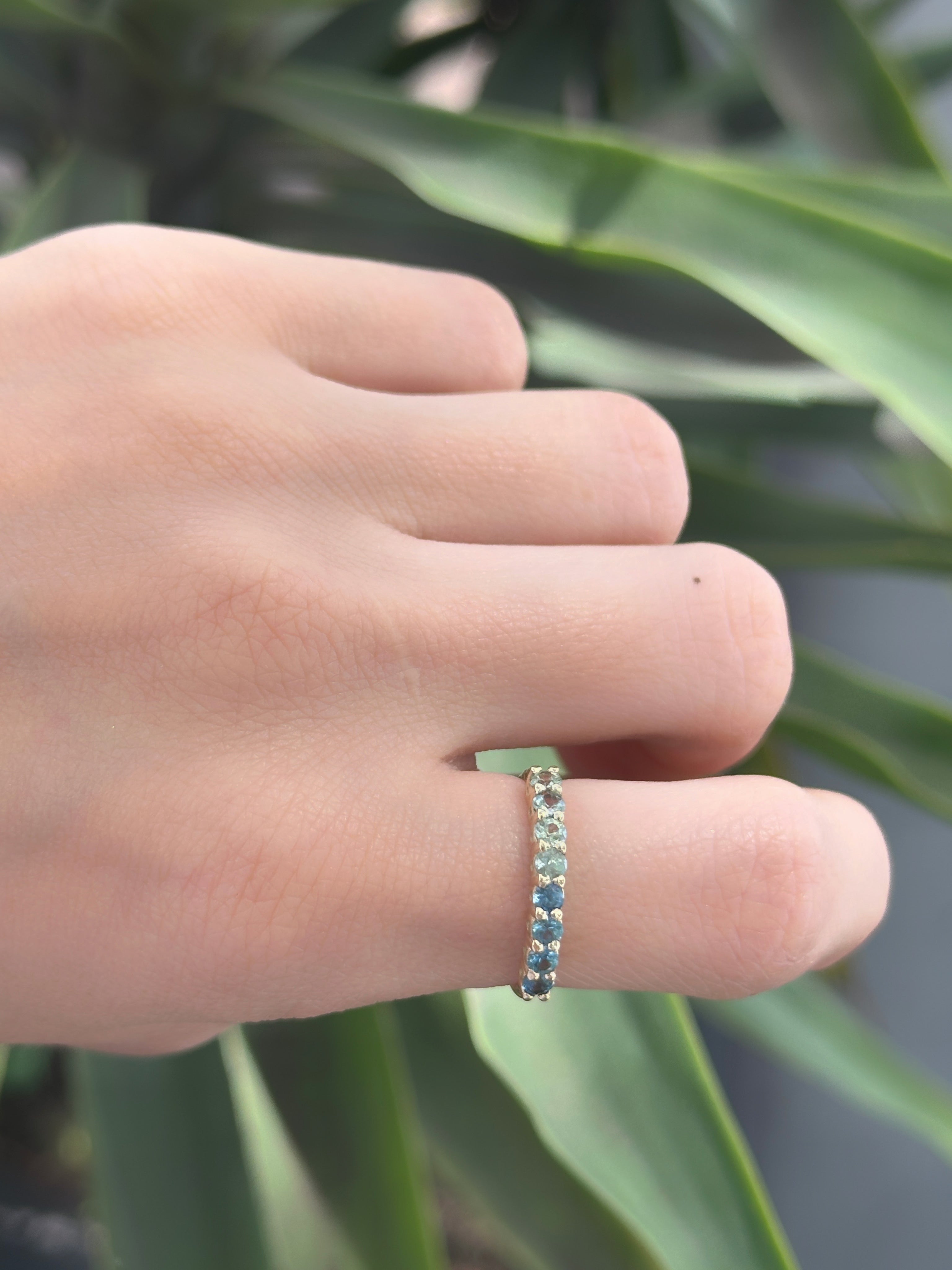 Anillo churumbela en zafiros de colores 2.5 mm - Oro Amarillo