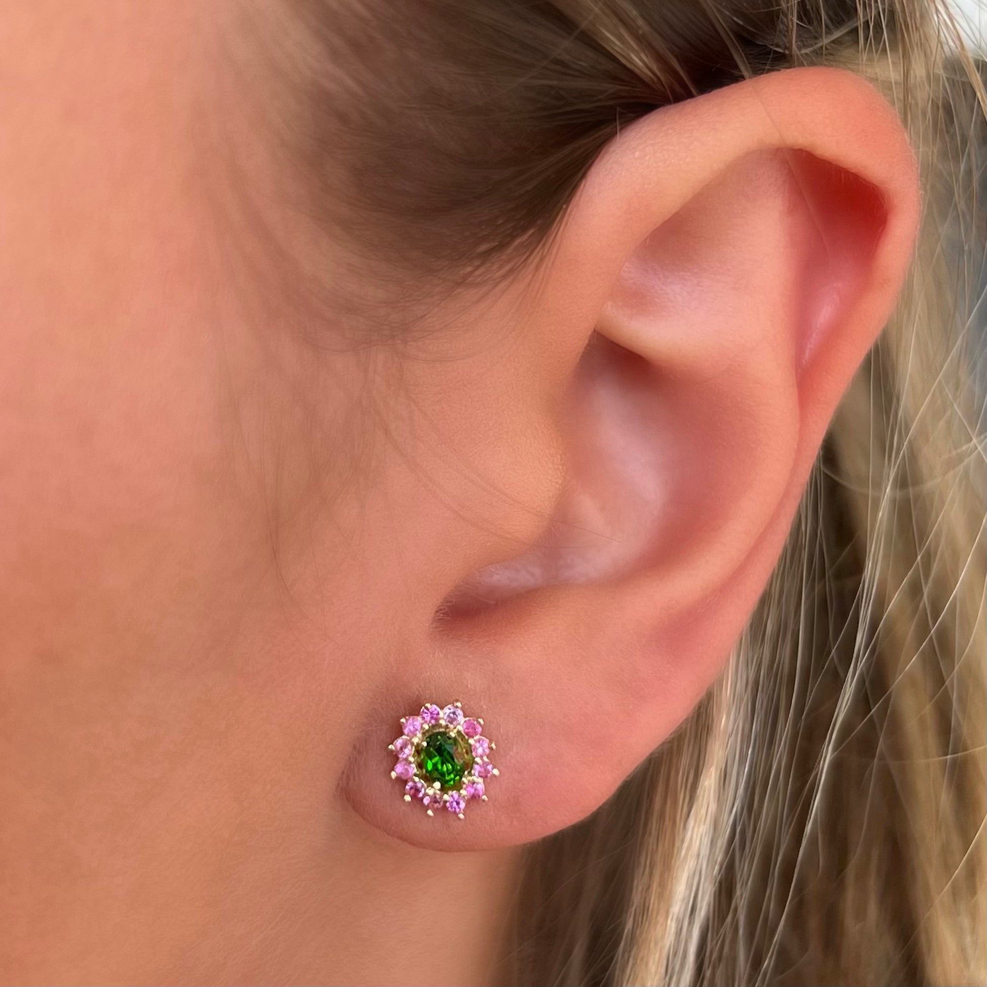 Aretes Antoniette cromodiópsido con zafiros rosados 9mm