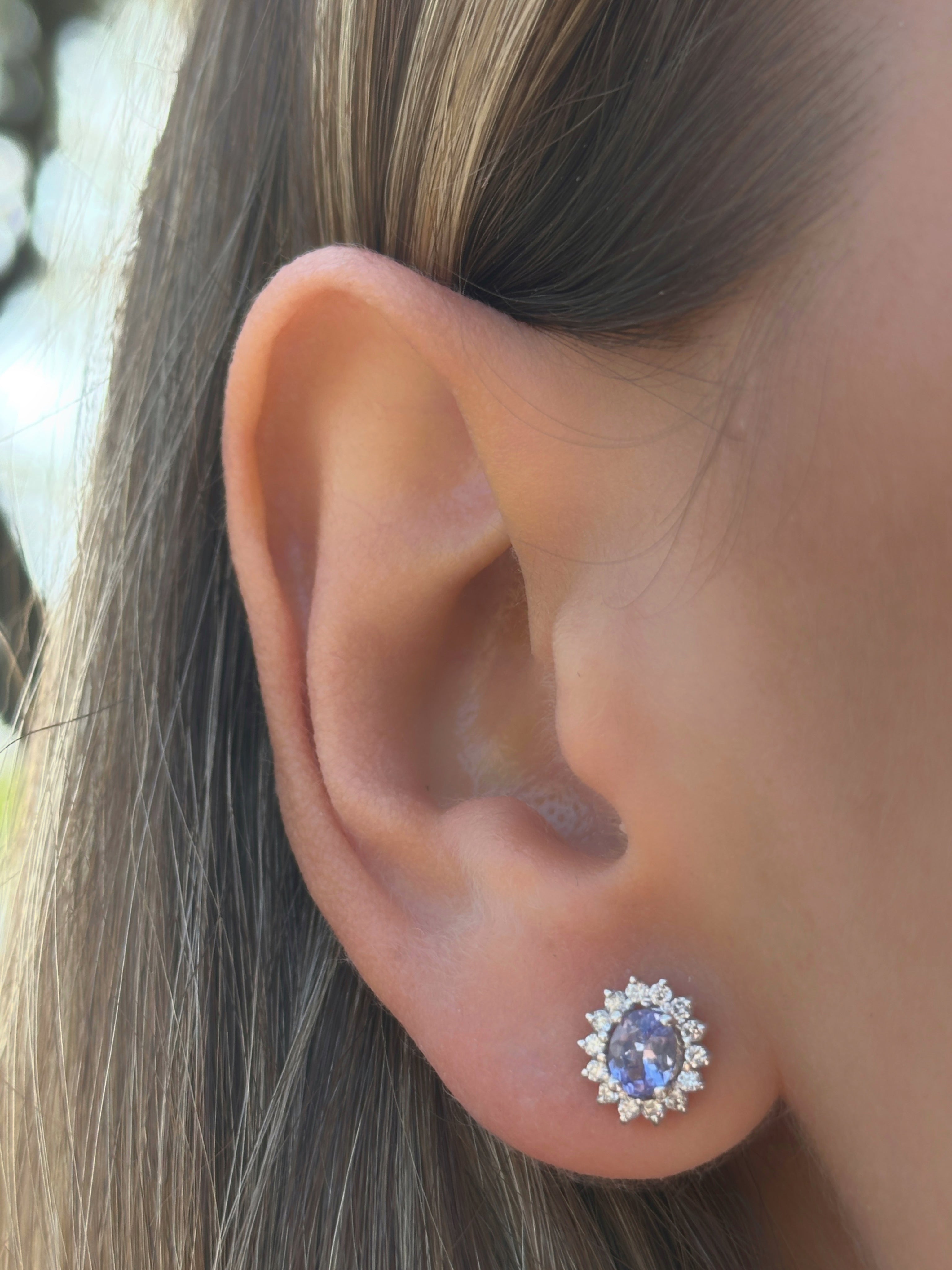 Aretes Antoniette tanzanita 8mm
