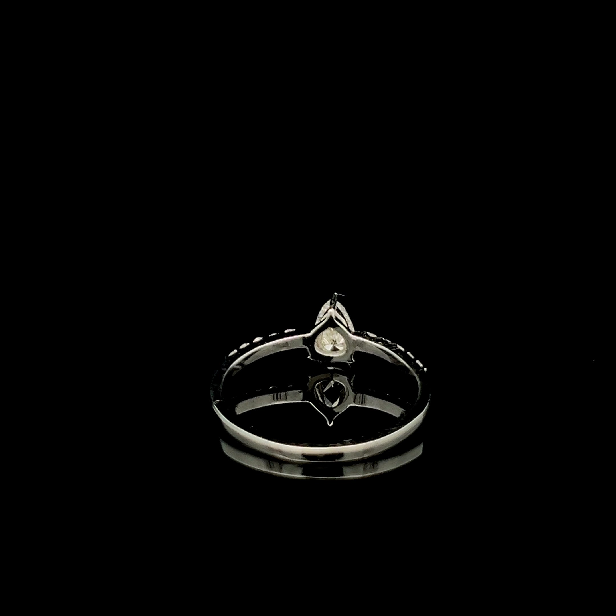 Anillo Diamante Gota 0,32 cts- Oro Blanco