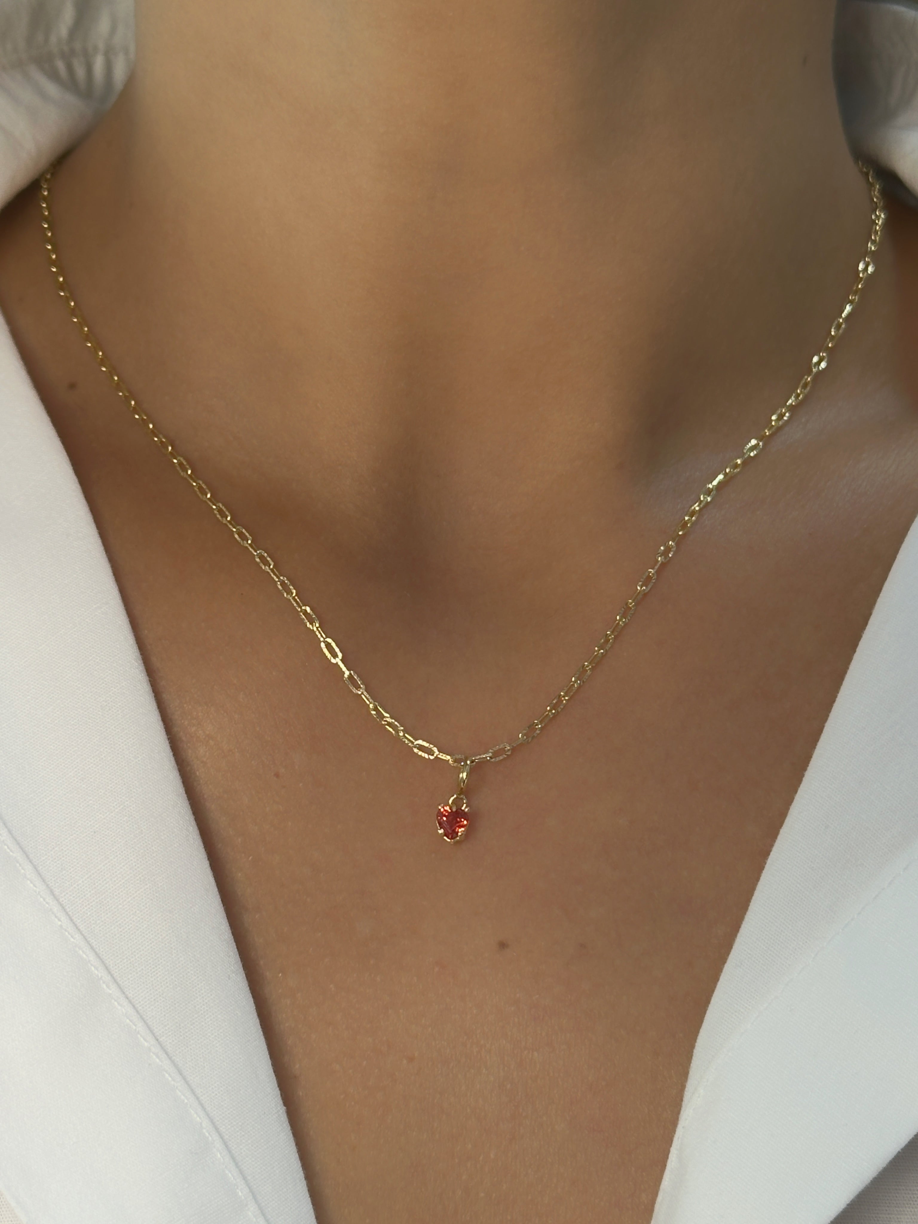 Dije en broche corazón 4 mm