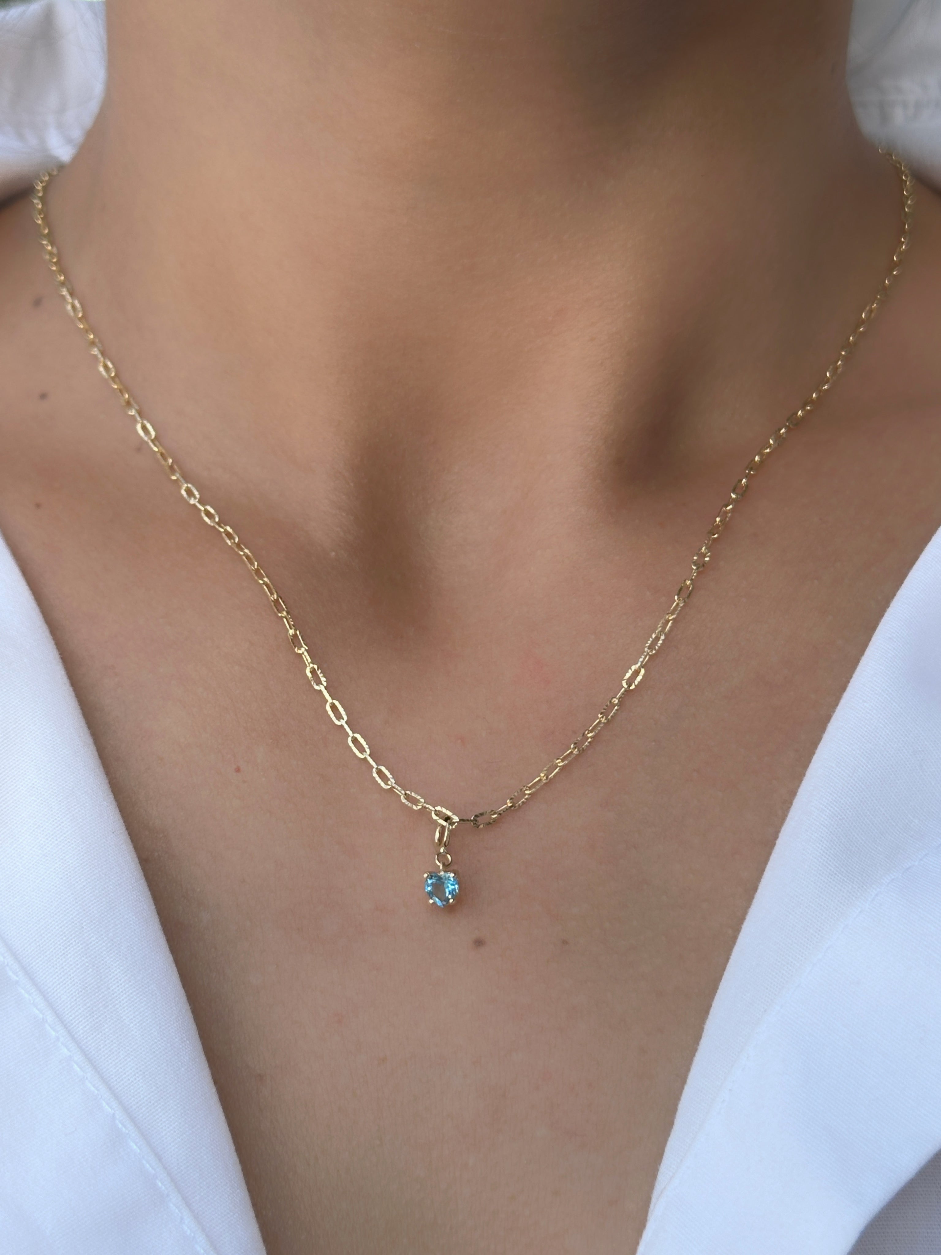 Dije en broche corazón 4 mm