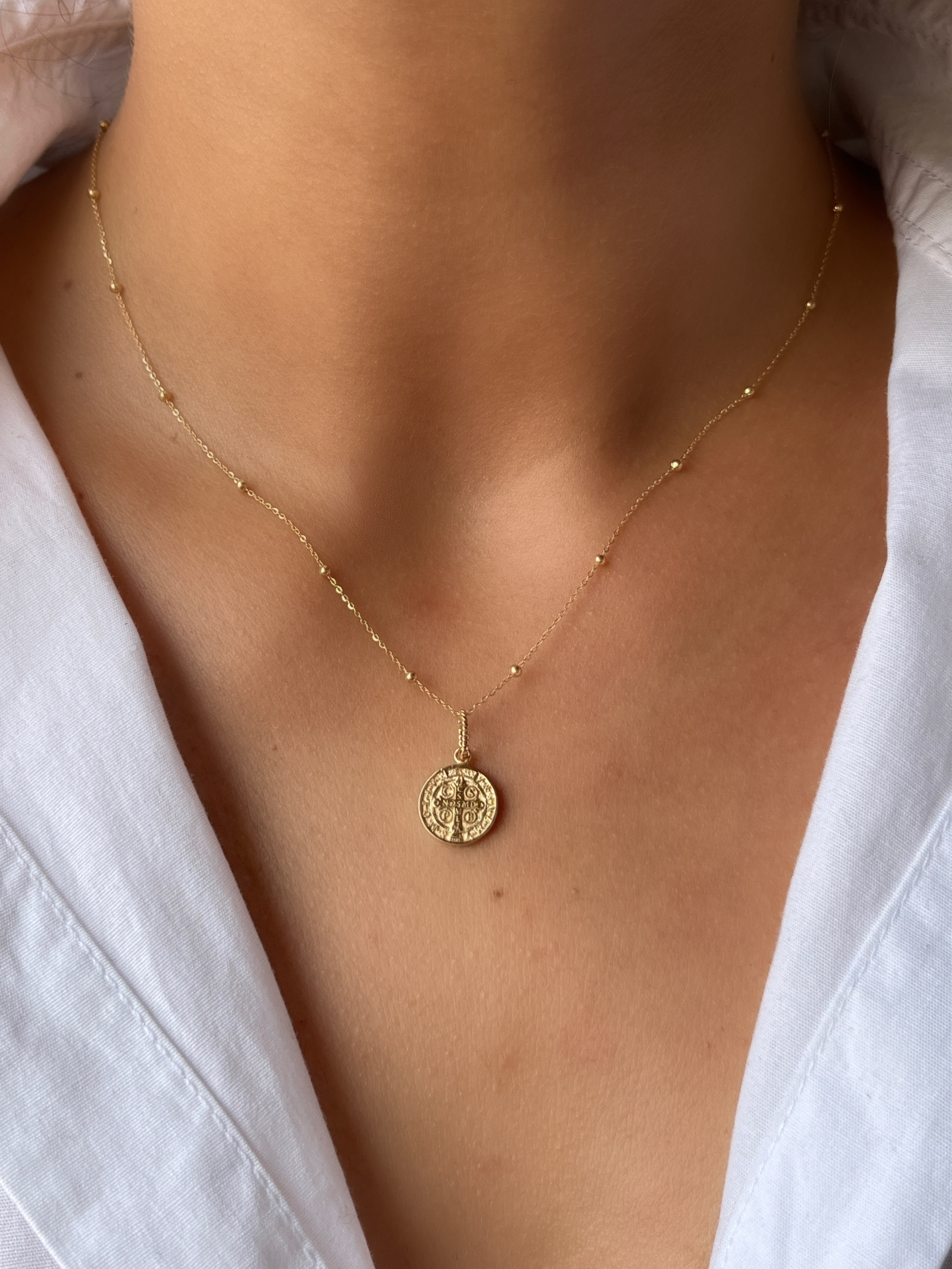 Dije Medalla de San Benito Pequeño