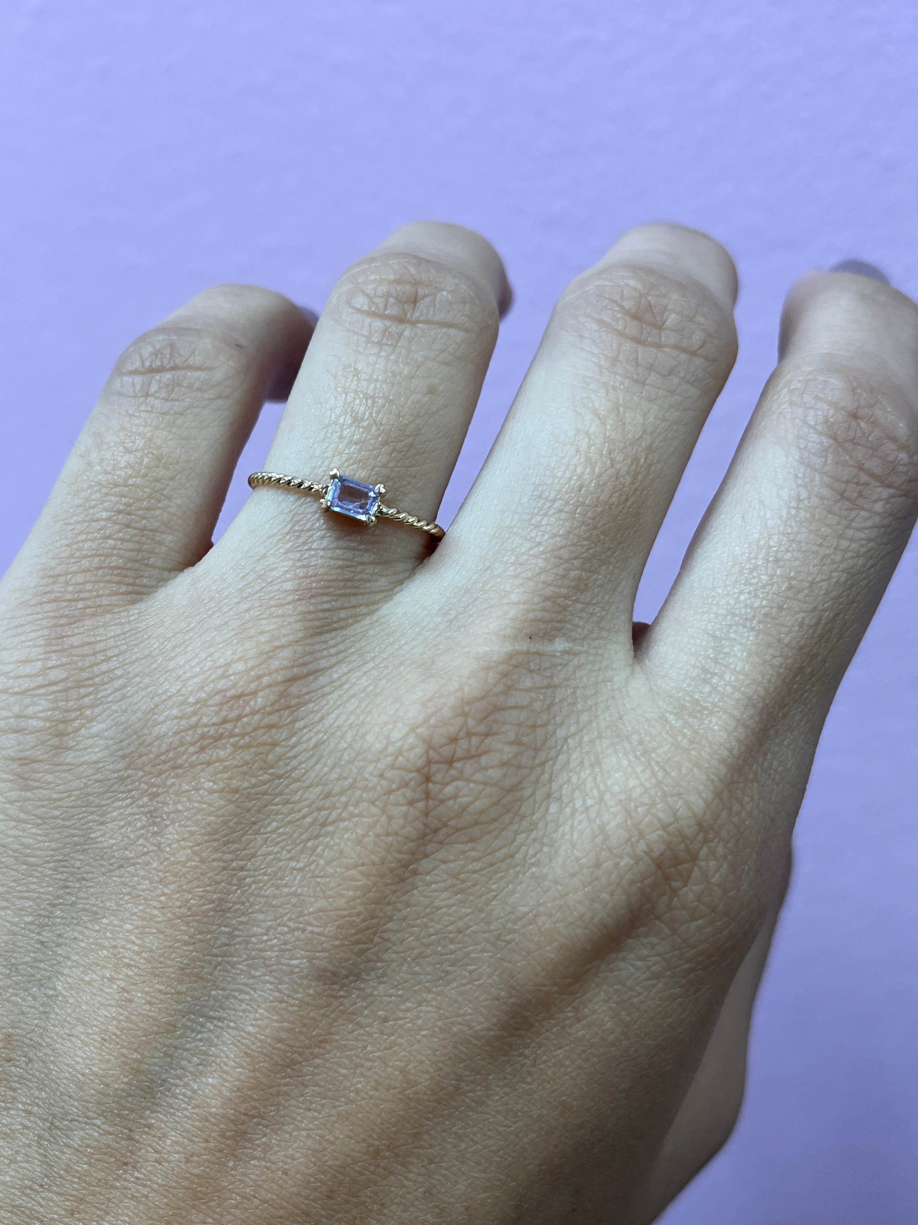 Anillo espiral love mini zafiros de colores