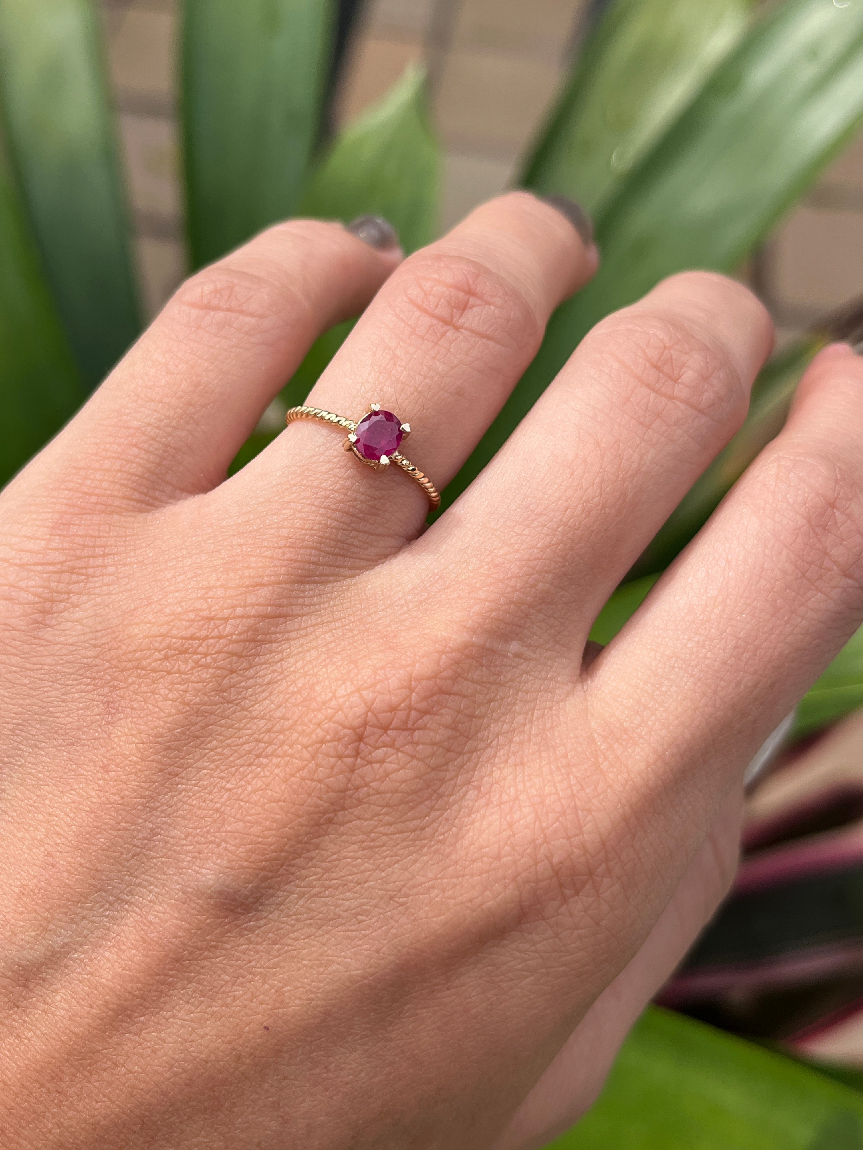 Anillo espiral love mini zafiros de colores