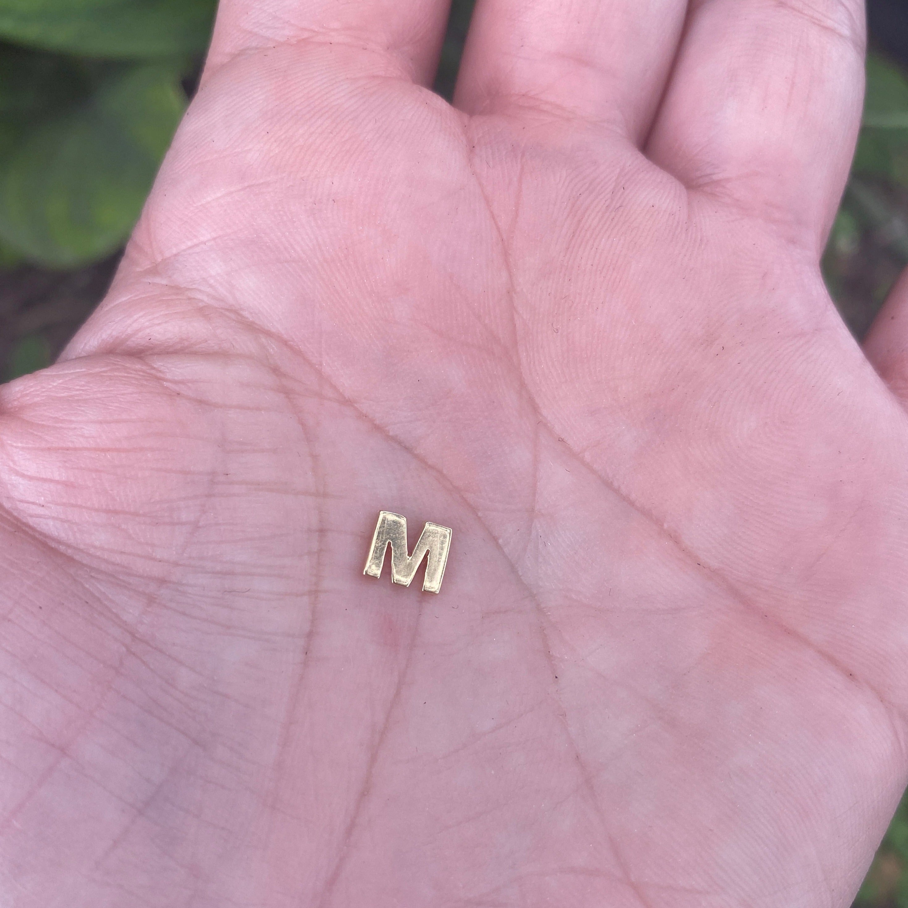 Iniciales lisas para Dije Con Sentido