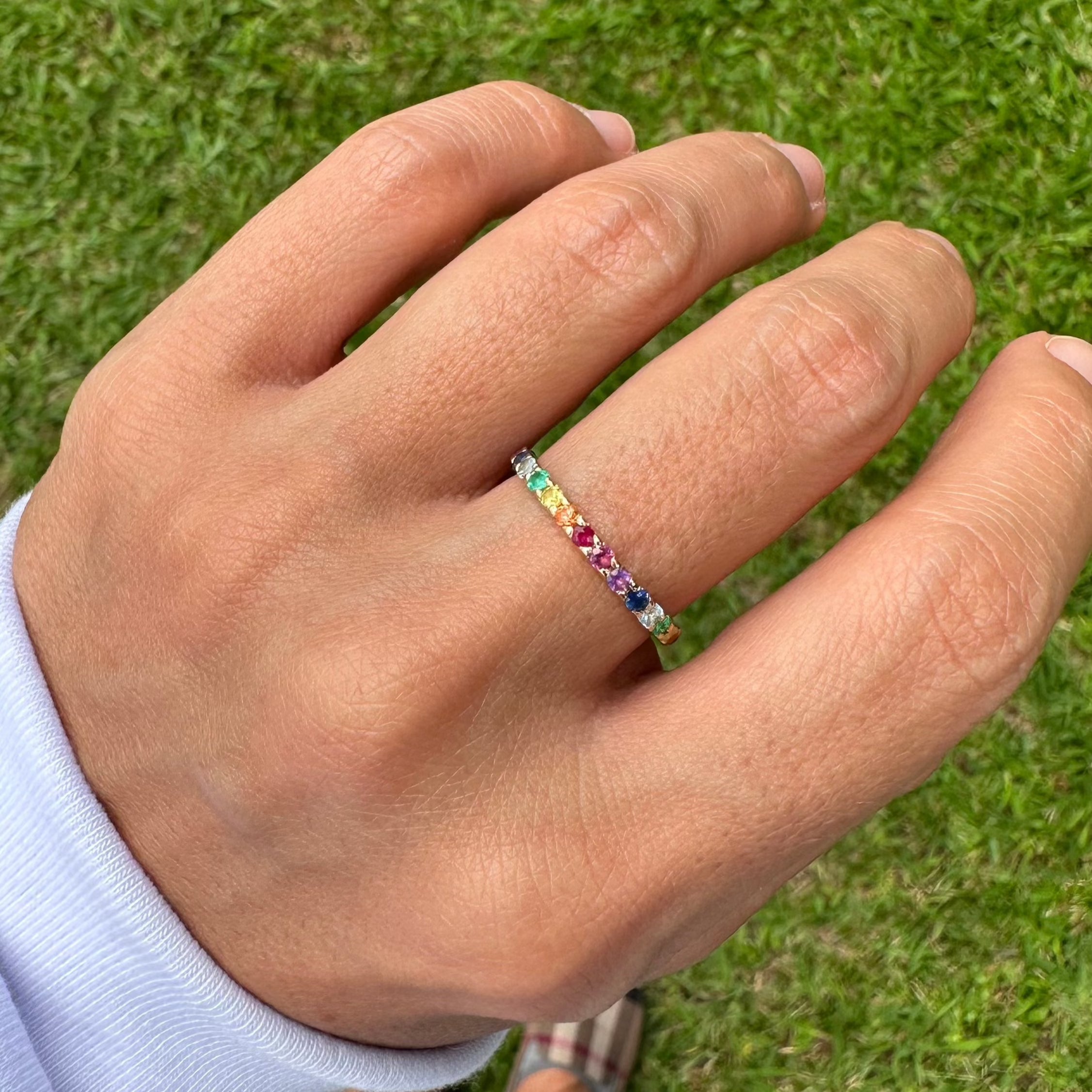 Anillo eternity 2 mm de ancho rainbow talla 7
