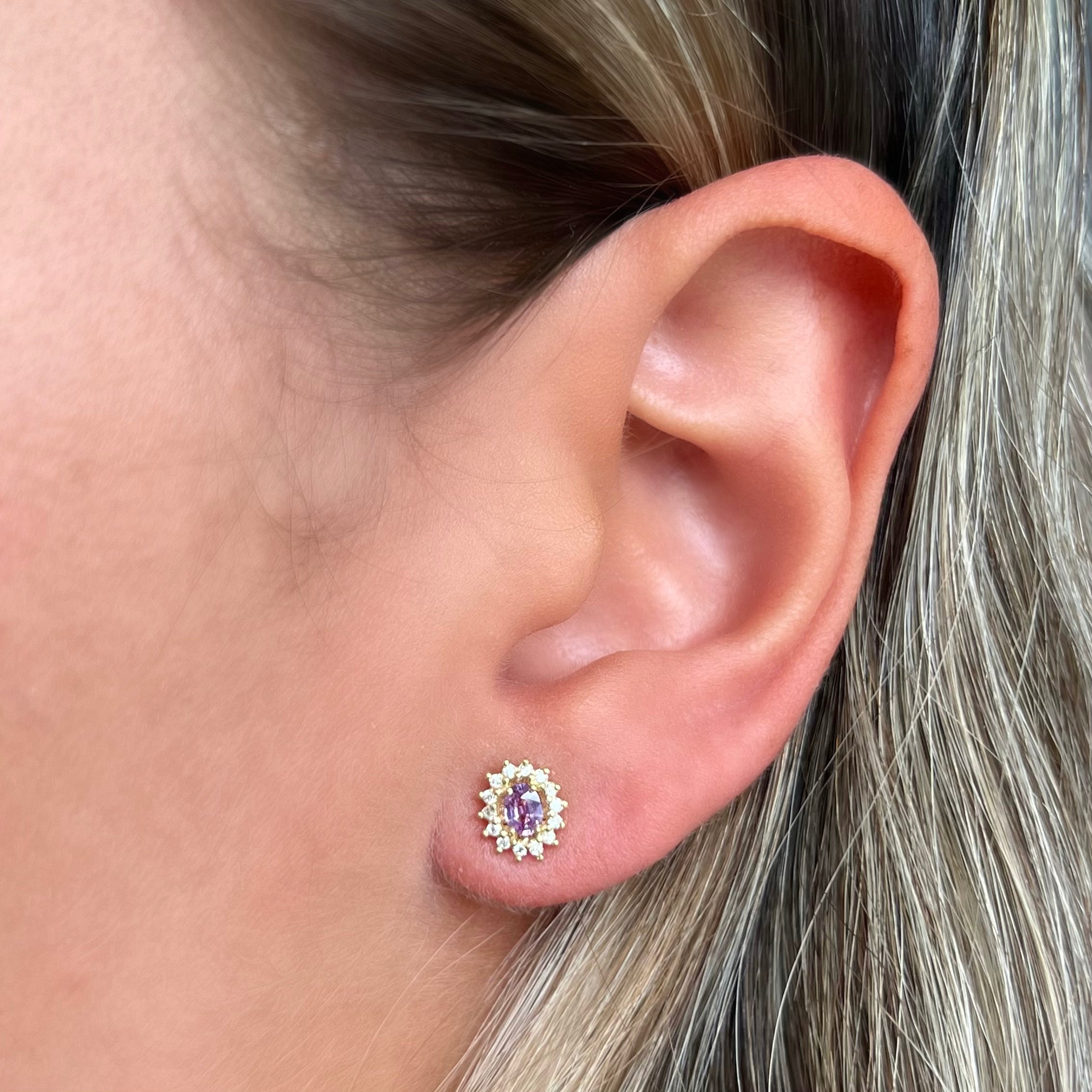 Aretes Antoniette zafiro morado con diamantes 8mm