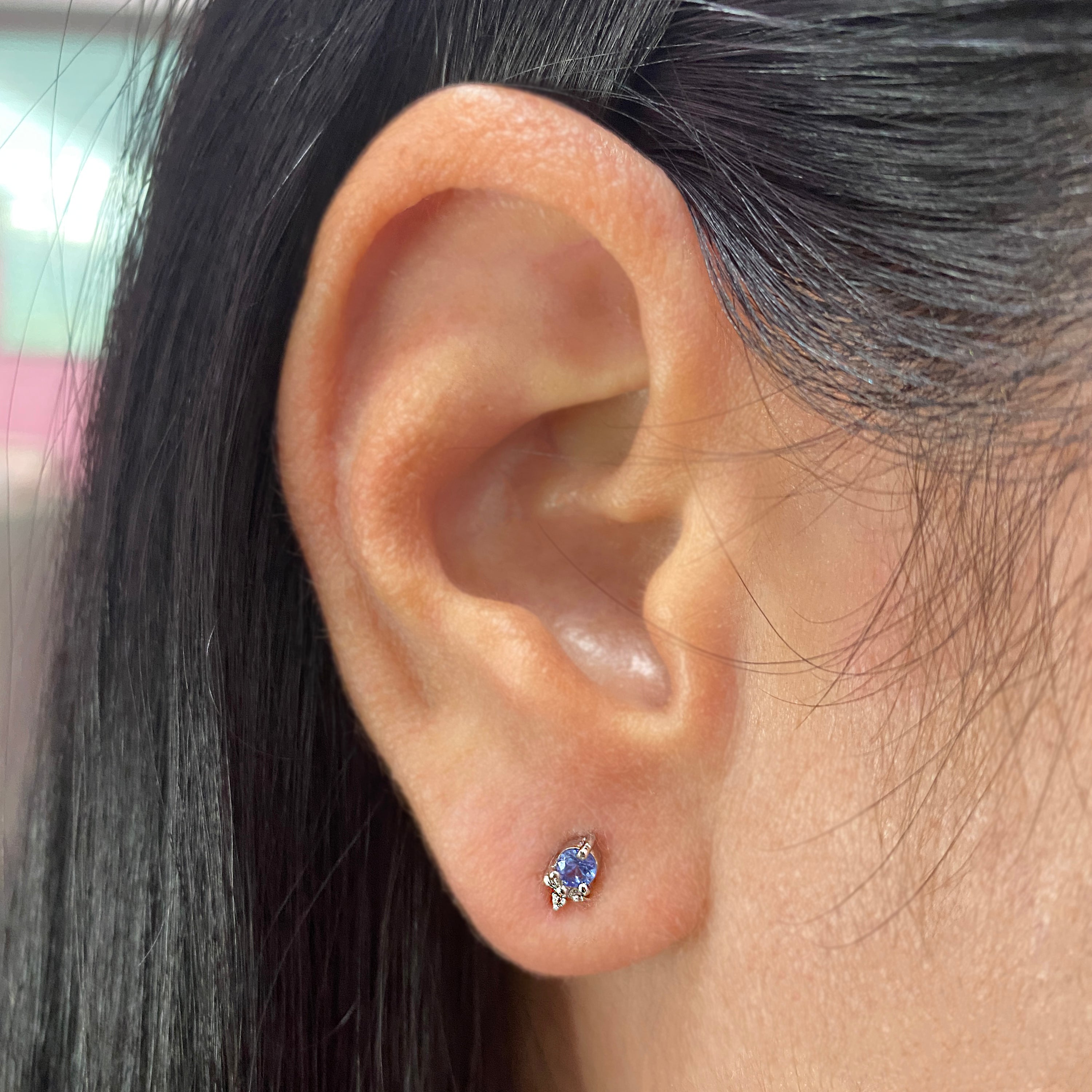 Arete Isis - Oro Blanco