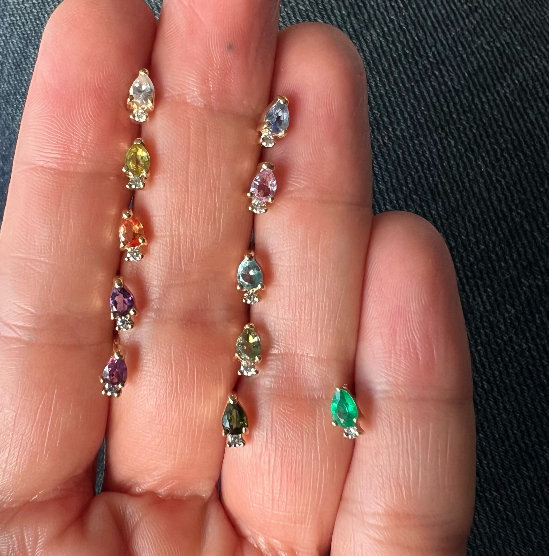Arete gota con diamante