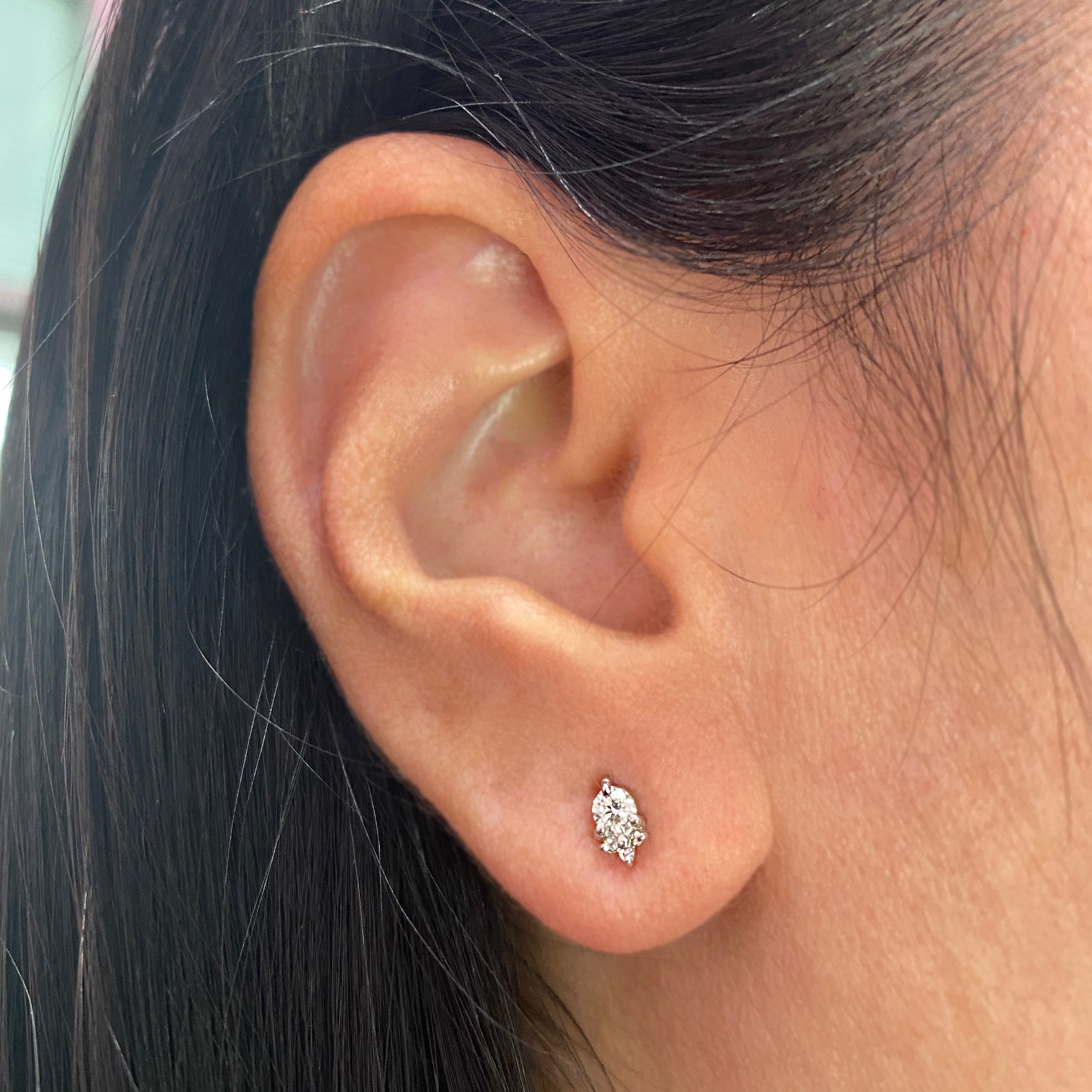 Arete Isis - Oro Blanco