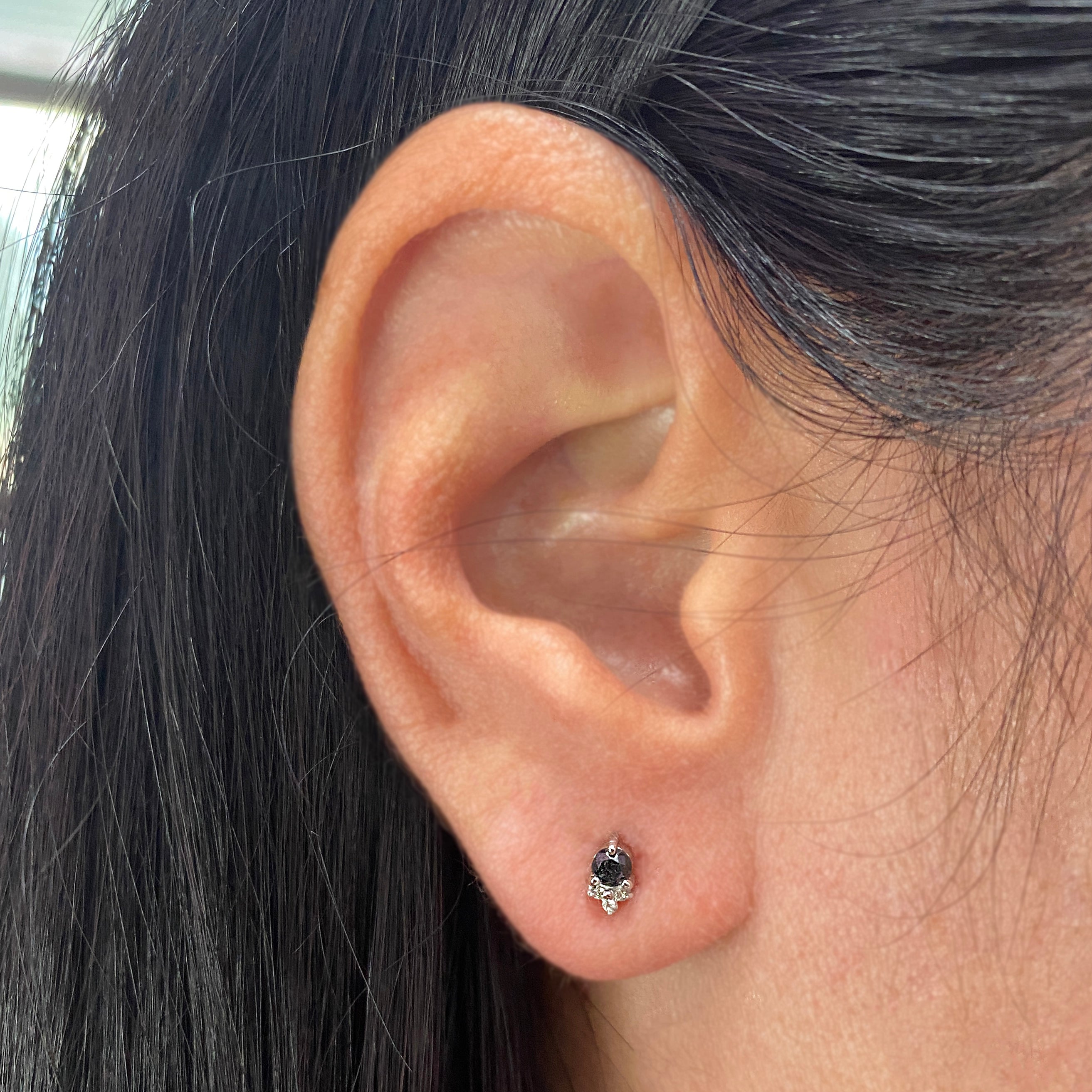 Arete Isis - Oro Blanco