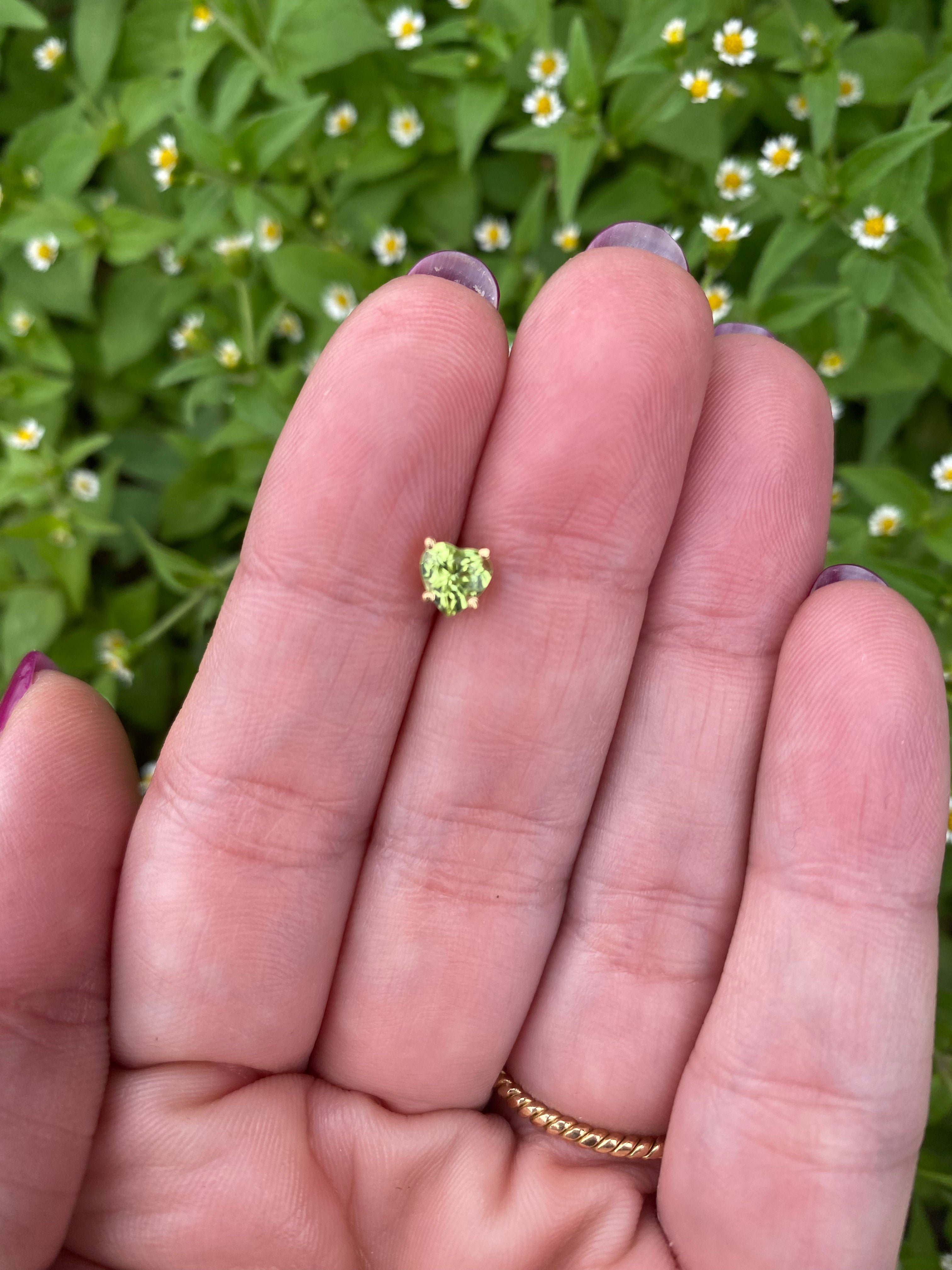 Arete corazón 5 mm oro 18k