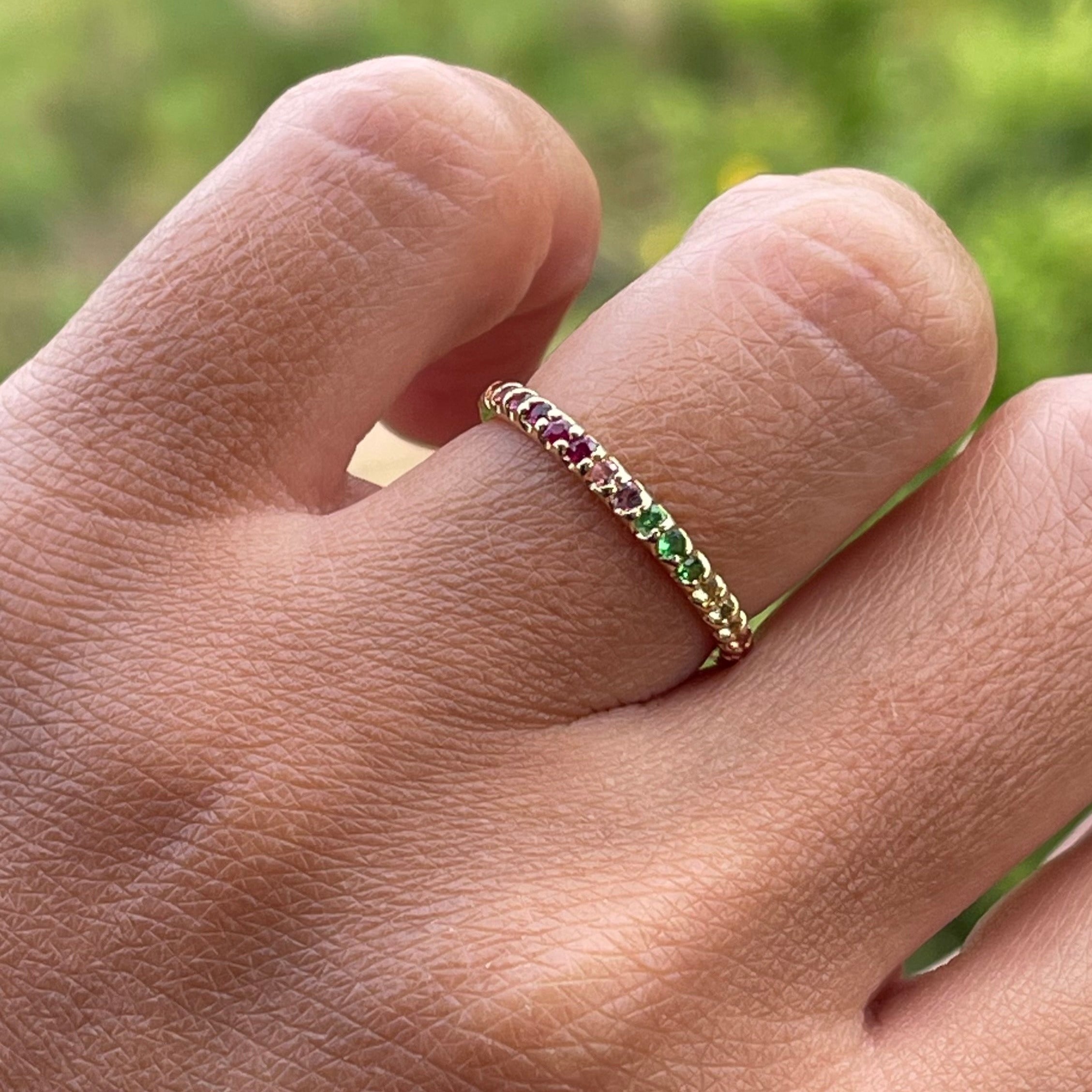 Anillo eternity 1,5 mm de ancho rainbow talla 6,5