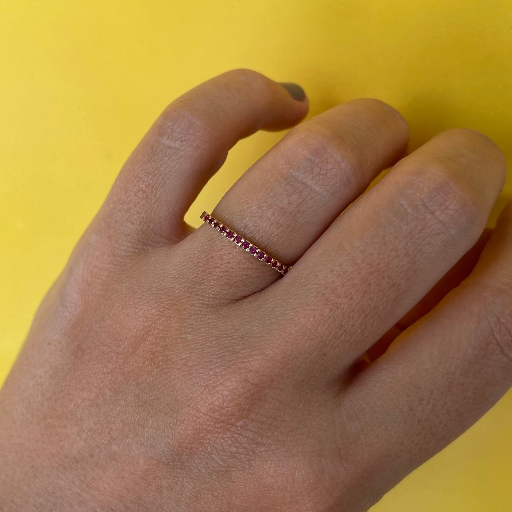 Cintillo Rubíes 1,3 mm