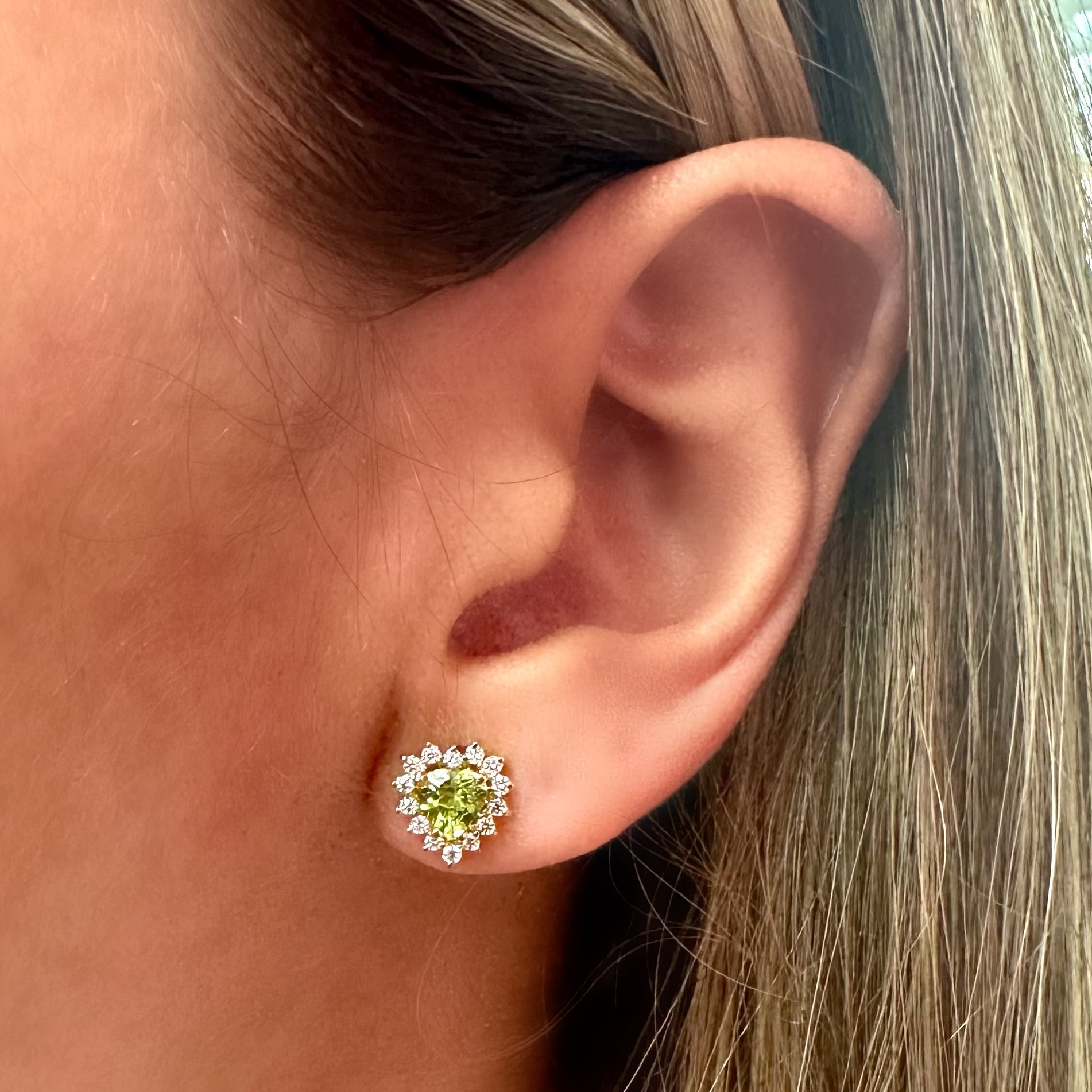 Aretes Camelia corazón 5 mm